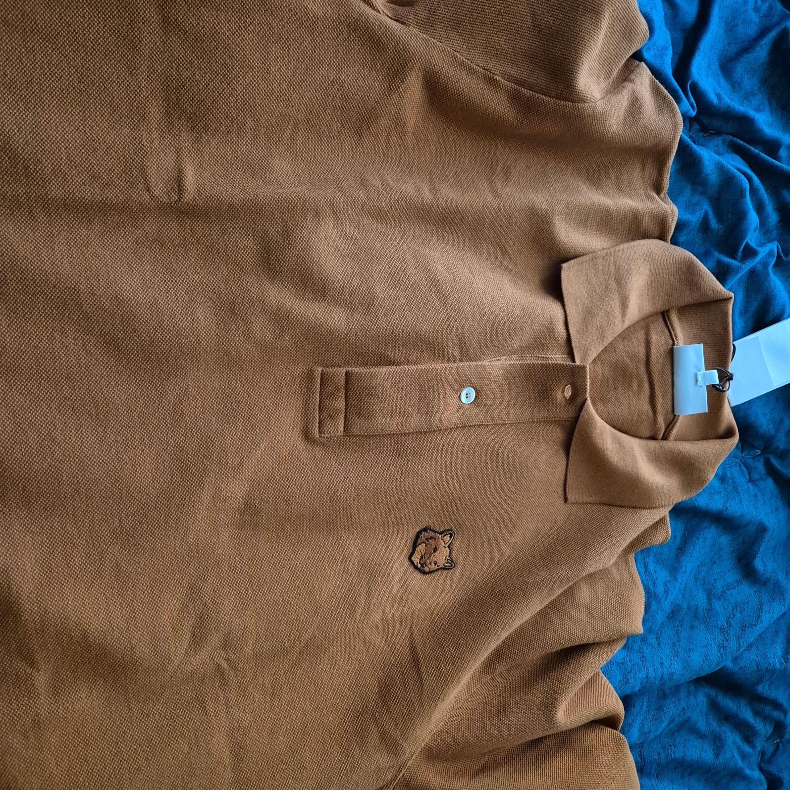 Maison Kitsune Bold Fox Head Patch Comfort Polo Tobacco 착용 스타일