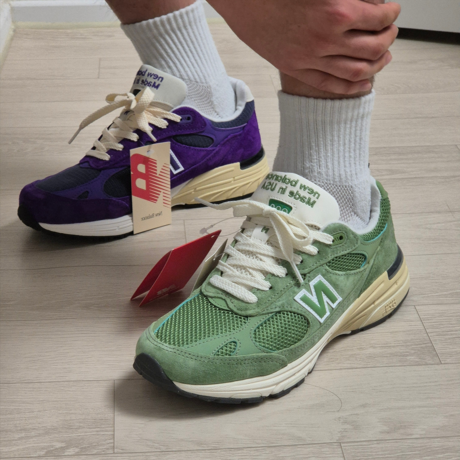 New Balance 993 Made in USA Chive Sea Salt, New Balance 993 Made in USA Purple Interstellar 착용 스타일 - 2
