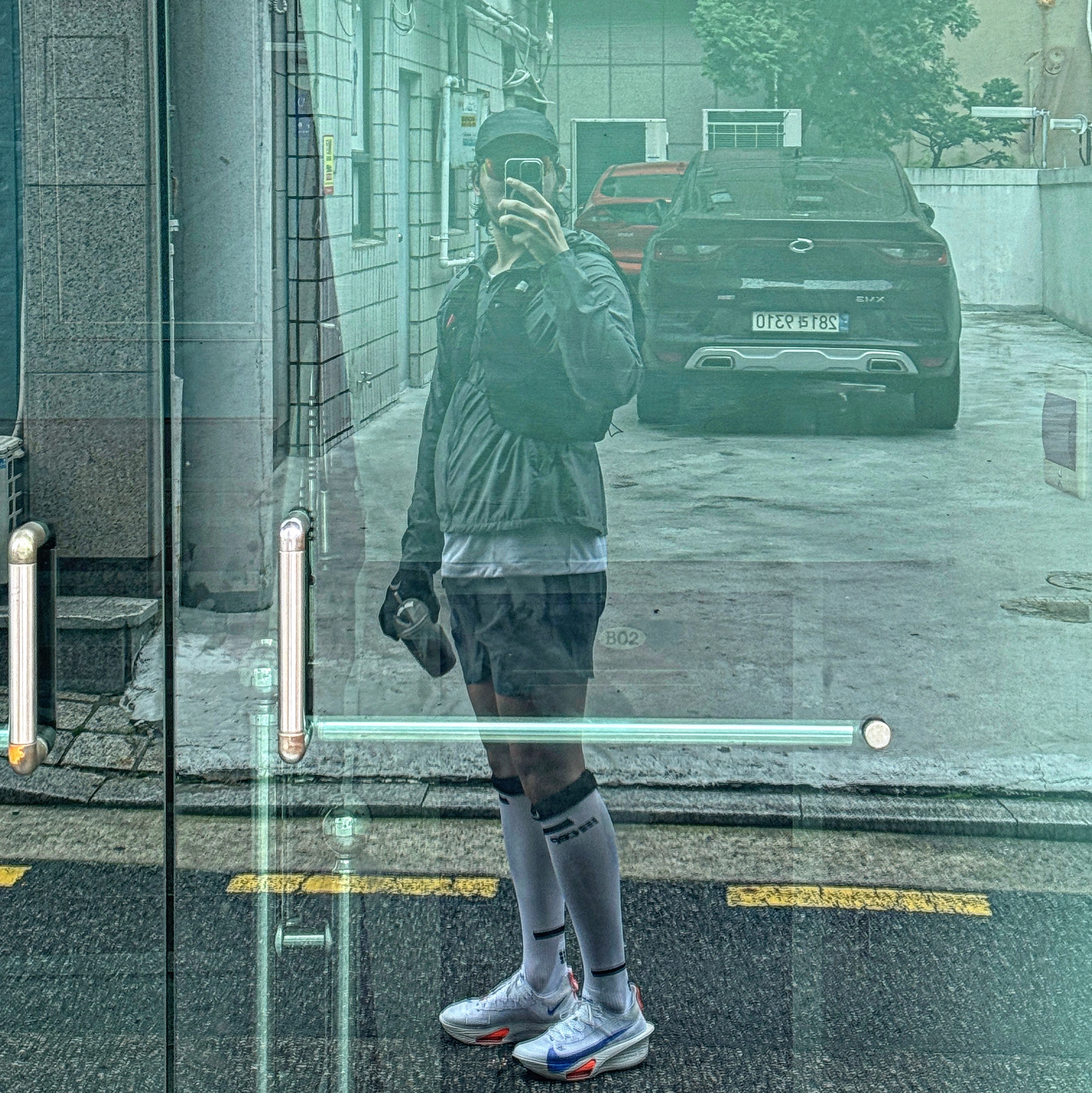 Nike Air Zoom Alphafly Next% 3 Blueprint, Oakley Sutro Lite Sweep Matte Black Frame Prizm Road Lenses High Bridge Fit 착용 스타일