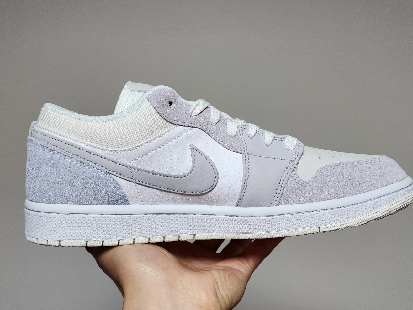 Jordan 1 Low Paris 착용 스타일