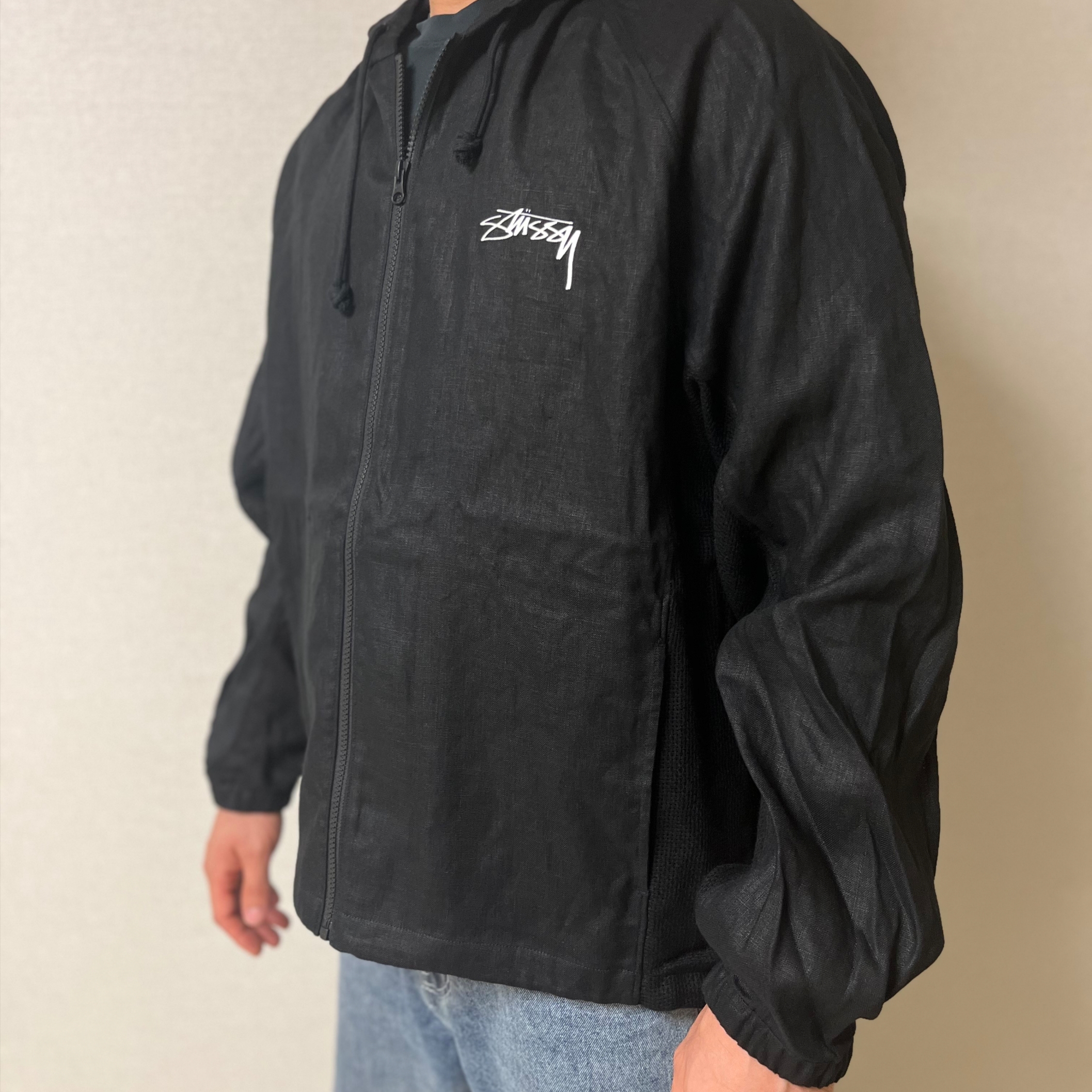 Nike x Stussy Linen Shell Jacket Black (FZ5751-010) 착용 스타일 - 1