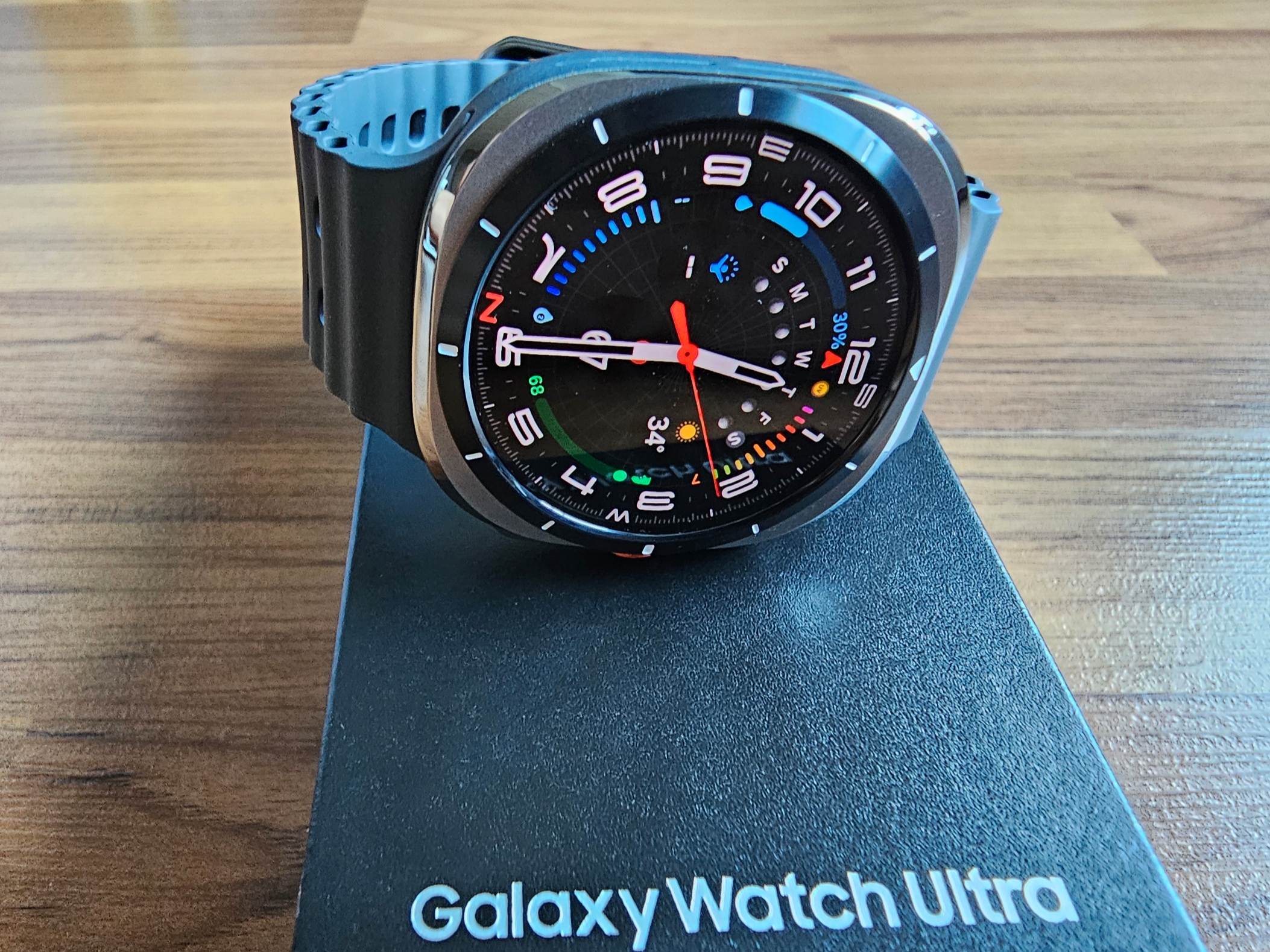 Samsung Galaxy Watch Ultra 47mm LTE Titanium Silver (Korean Ver.) 착용 스타일
