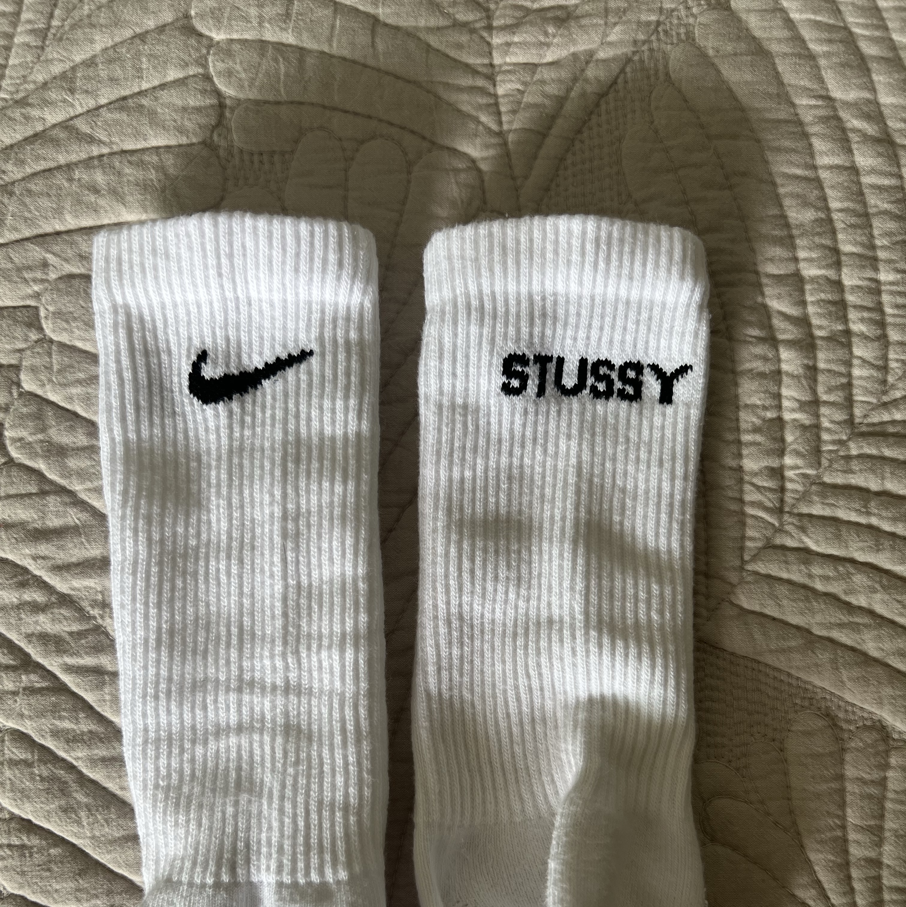 Nike x Stussy Everyday Plus Cushioned Crew Socks White (3 Pack) 착용 스타일