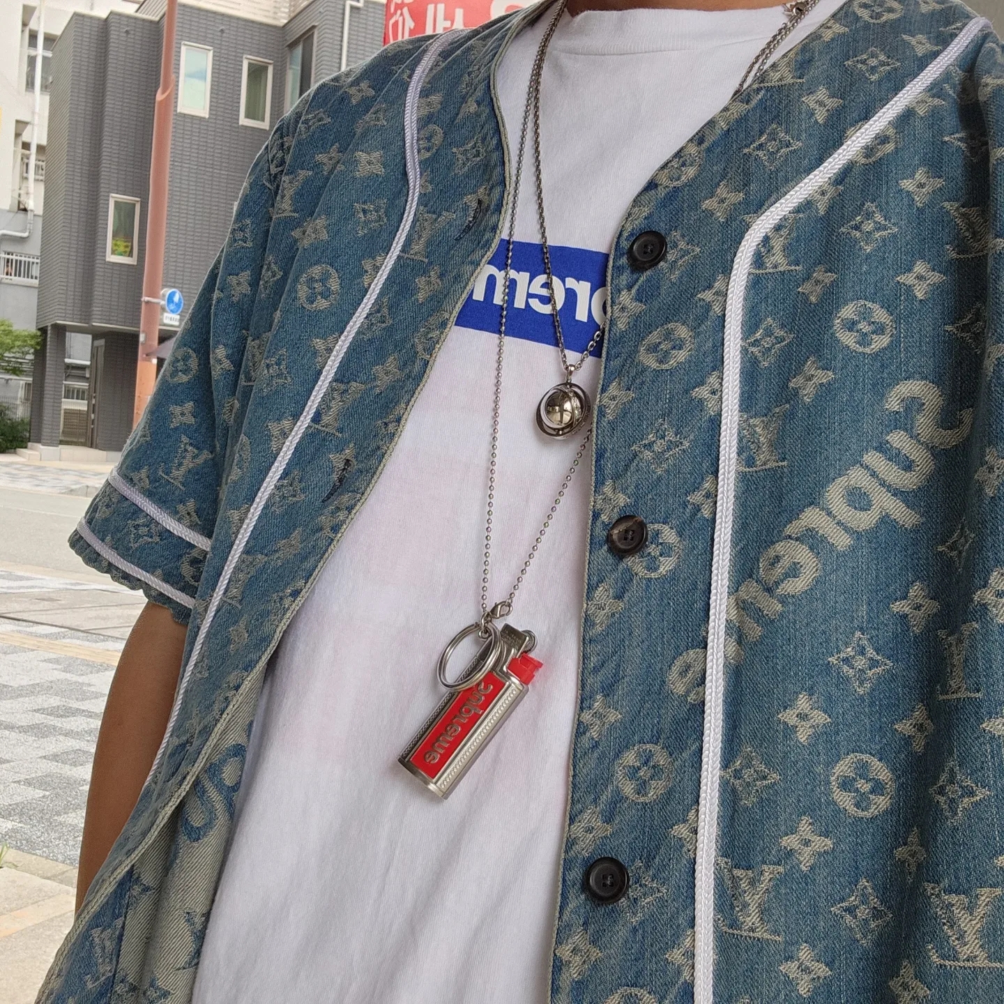 Stussy Sunset T-Shirt White, Supreme Seoul Box Logo T-Shirt White - 23FW 착용 스타일 - 1