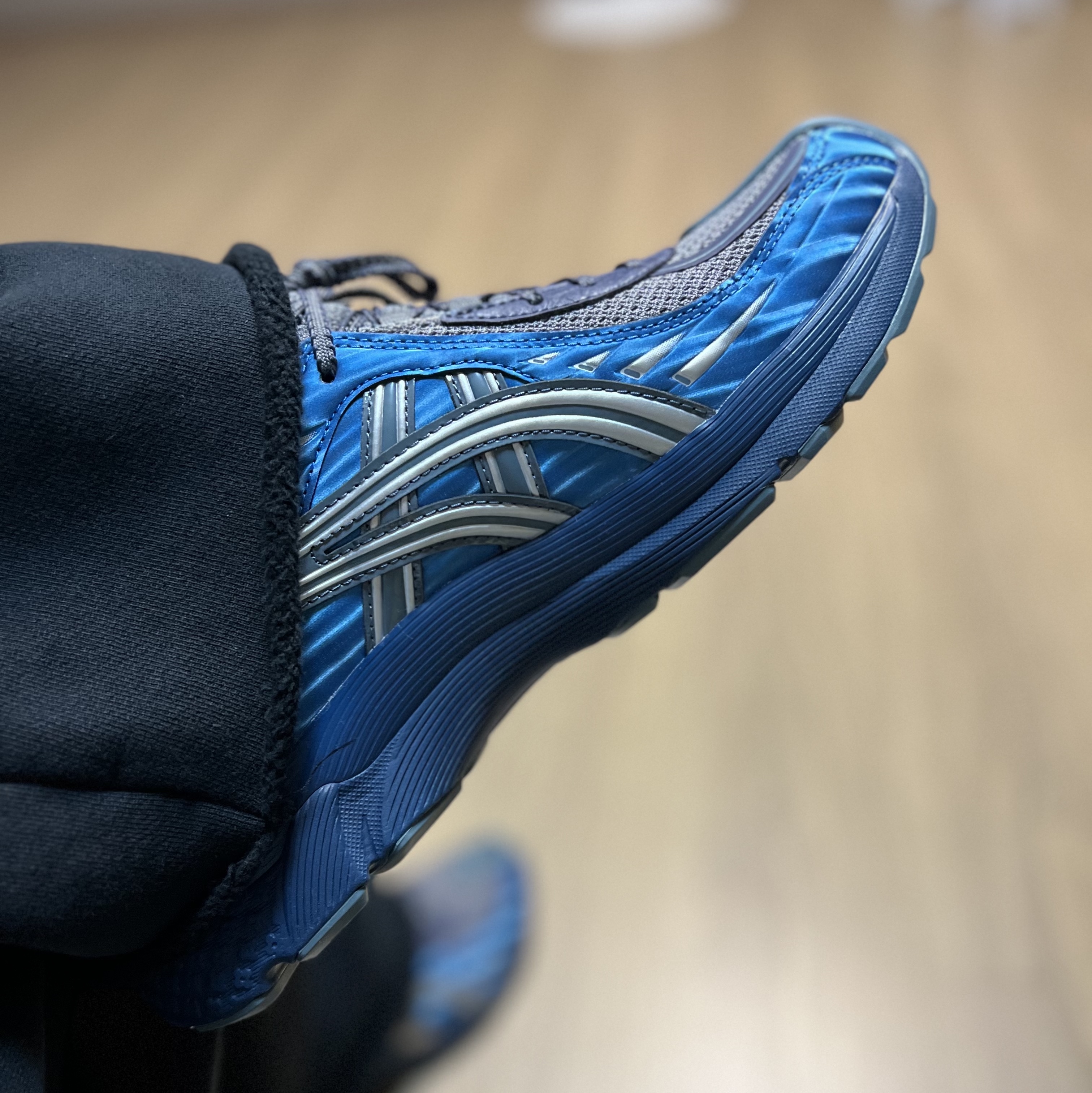 (W) Asics x Kiko Kostadinov Gel-Flammae Blue Ironclad 착용 스타일 - 3