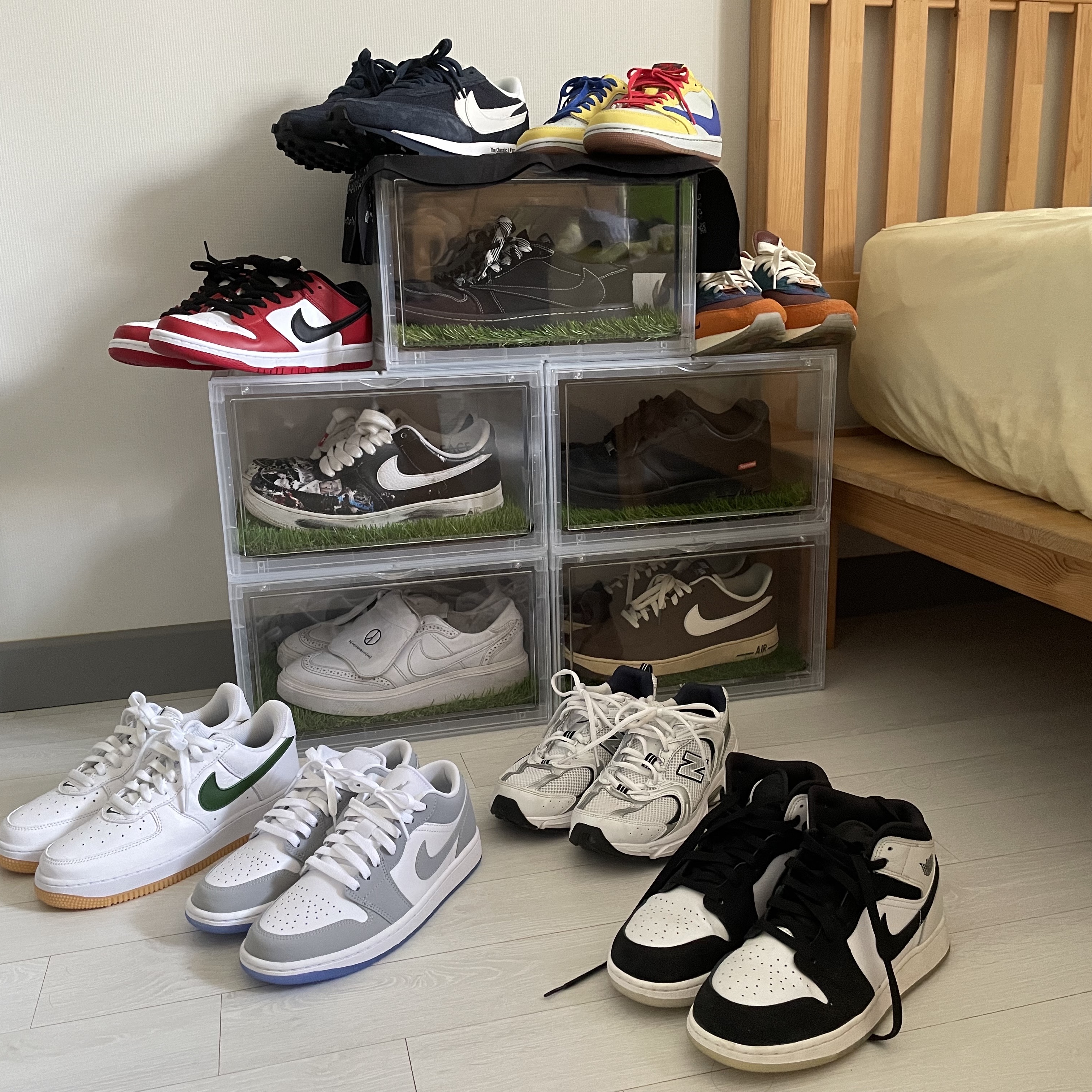 (W) Jordan 1 x Travis Scott Retro Low OG SP Canary, Jordan 1 x Travis Scott Retro Low OG SP Black Phantom 착용 스타일
