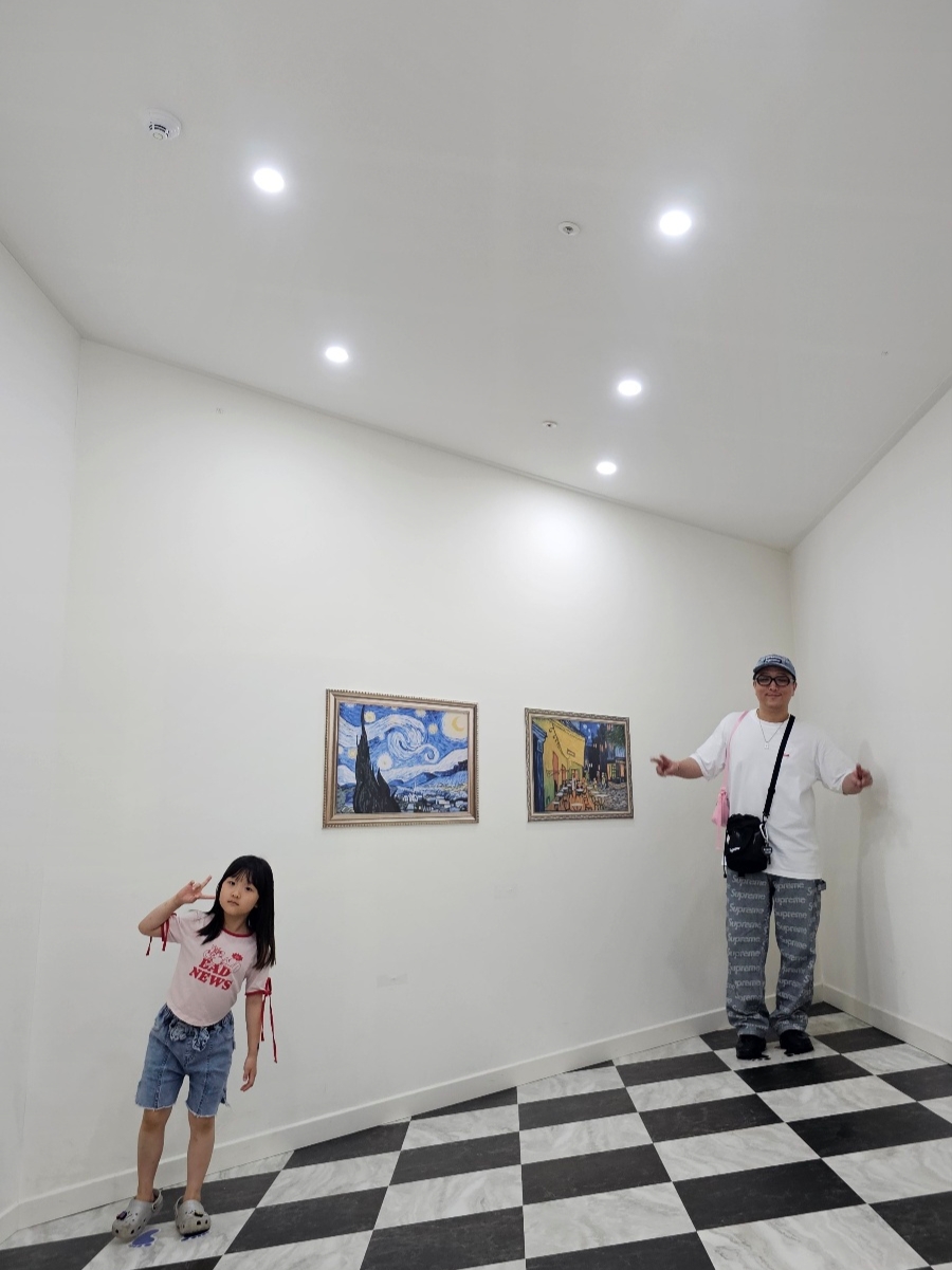 Gentle Monster x Maison Margiela MM114 Black Clear, Supreme Denim Camp Cap Stripe - 24SS 착용 스타일 - 2