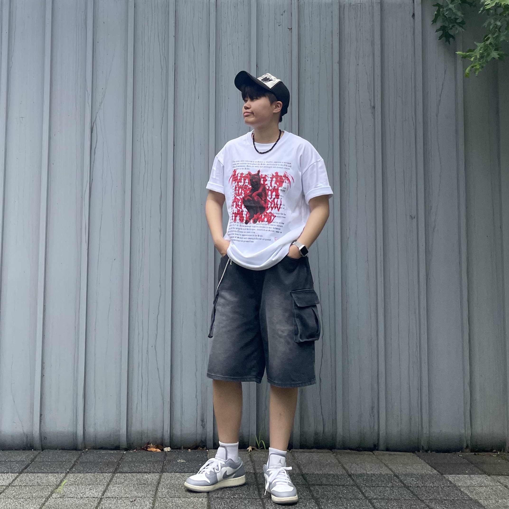 Ogarp Revolution 5-Pannel Cap Black, (GS) Jordan 1 Low Stealth and White 착용 스타일