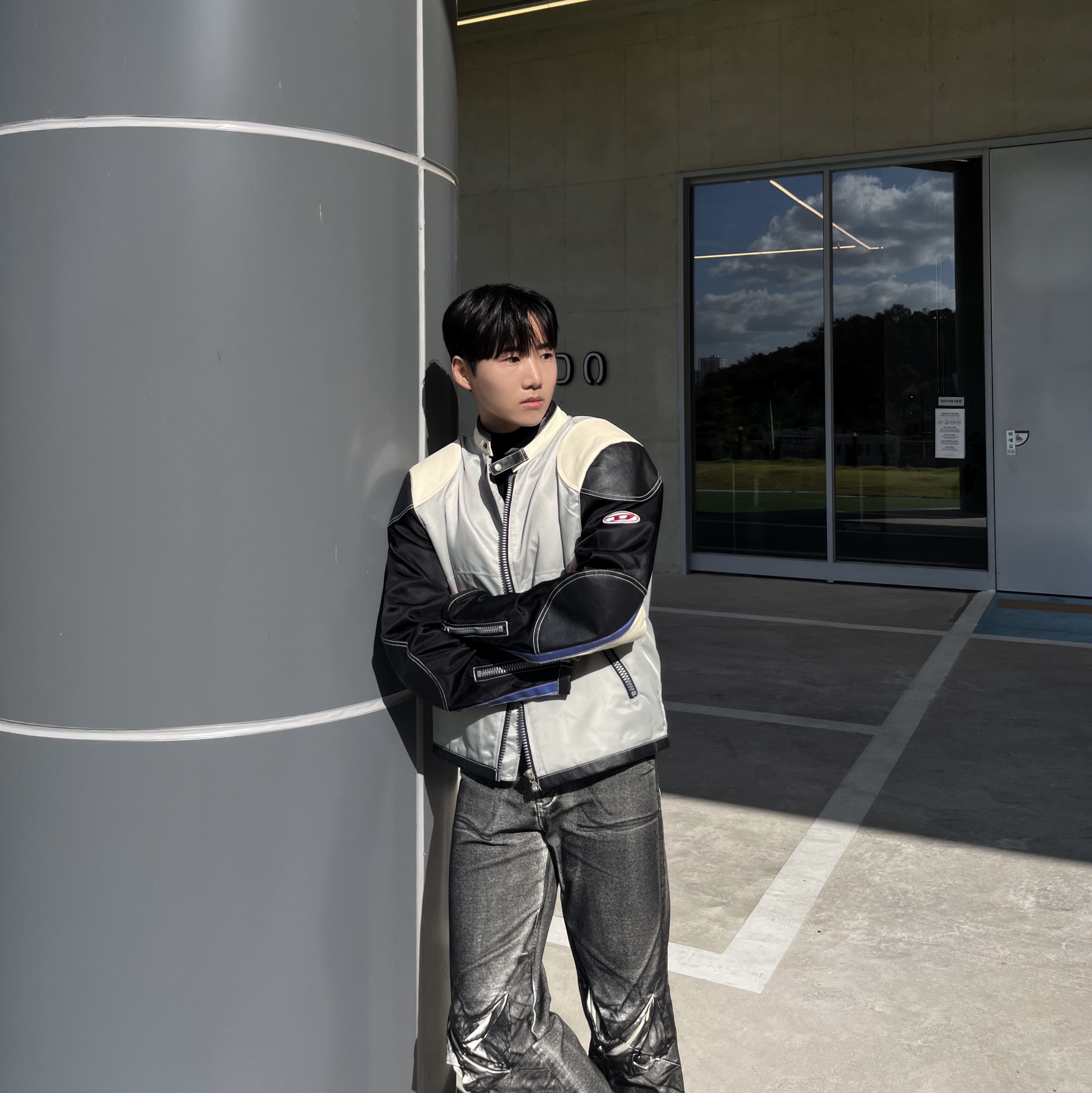 Diesel J-Kreator Biker Jacket in Colour-Block Nylon Black Grey 착용 스타일