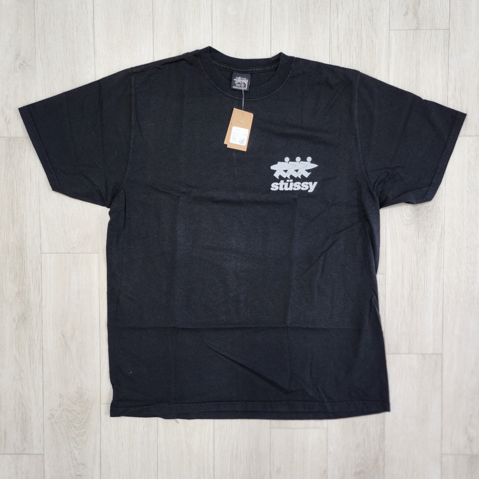 Stussy Surfwalk Pigment Dyed T-Shirt Black 착용 스타일 - 1