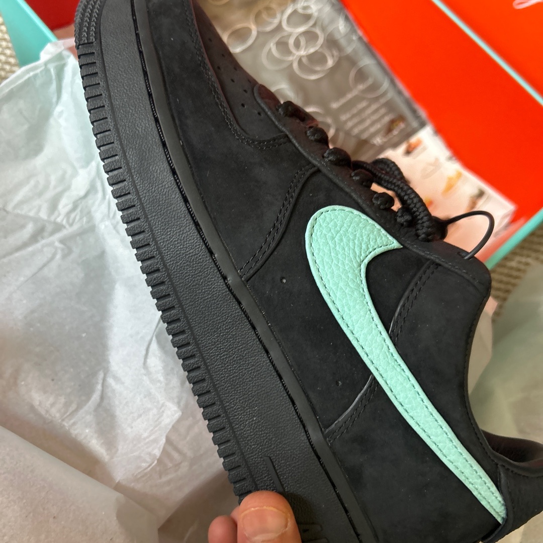 Nike x Tiffany & Co. Air Force 1 Low SP 1837 착용 스타일