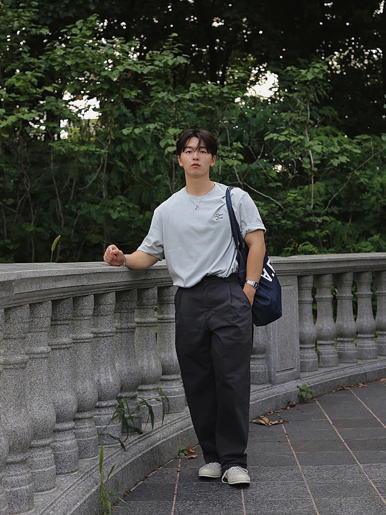 A.P.C. Daniela Shopping Bag Indigo, Casio A-158WA-1 착용 스타일 - 2