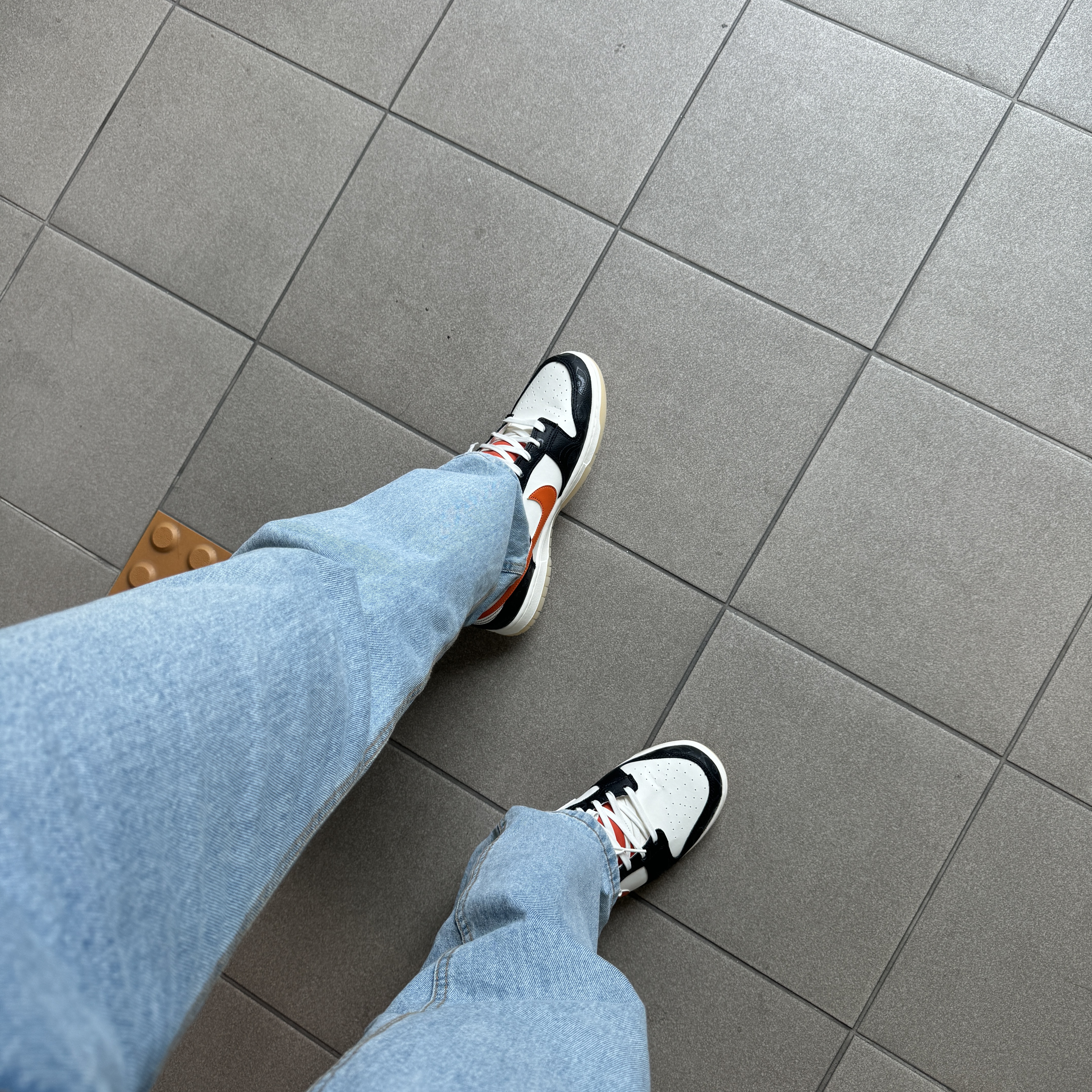 Nike Dunk Low Retro PRM Halloween 착용 스타일