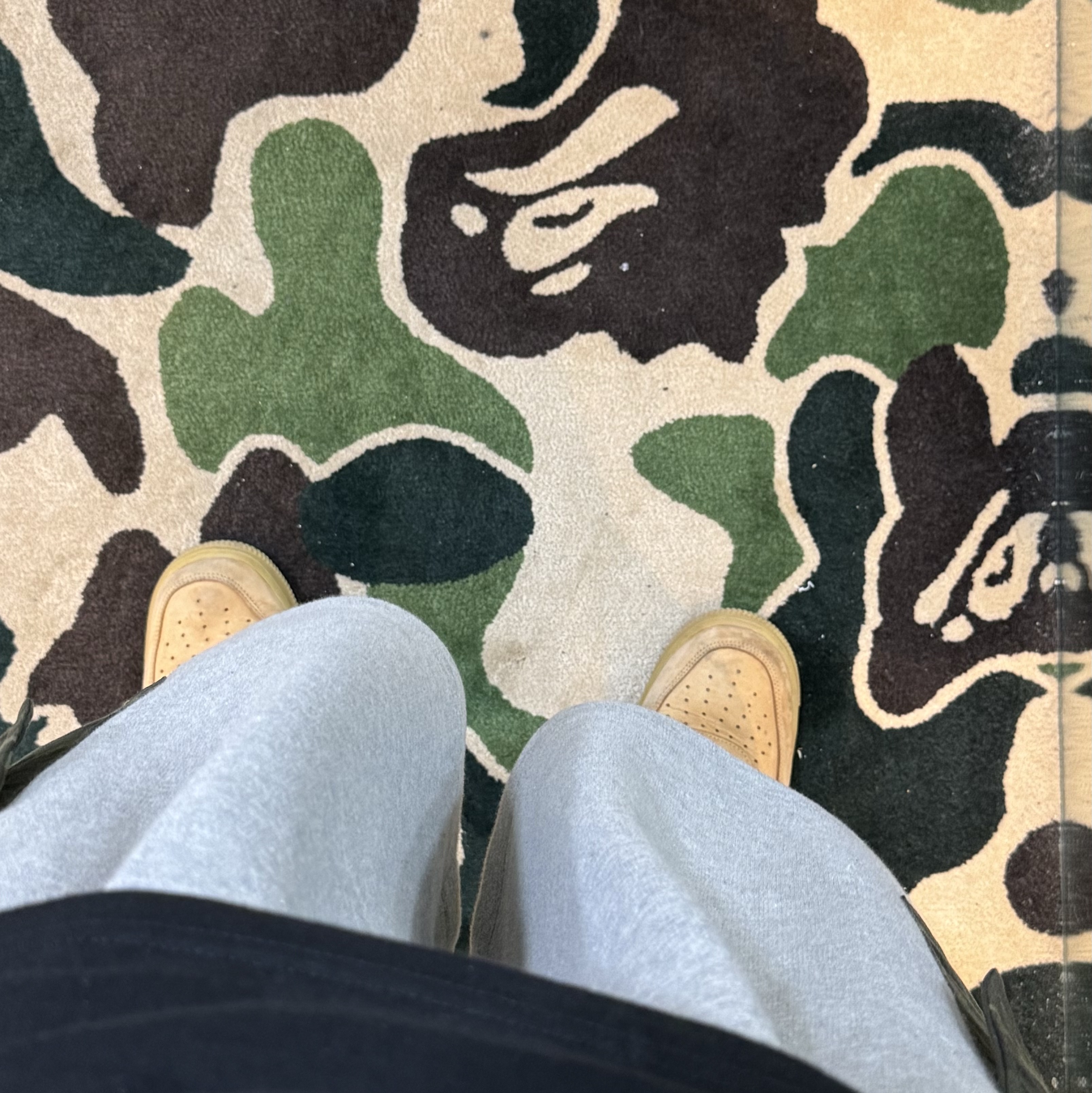 Nike x Supreme Air Force 1 Low Flax 착용 스타일
