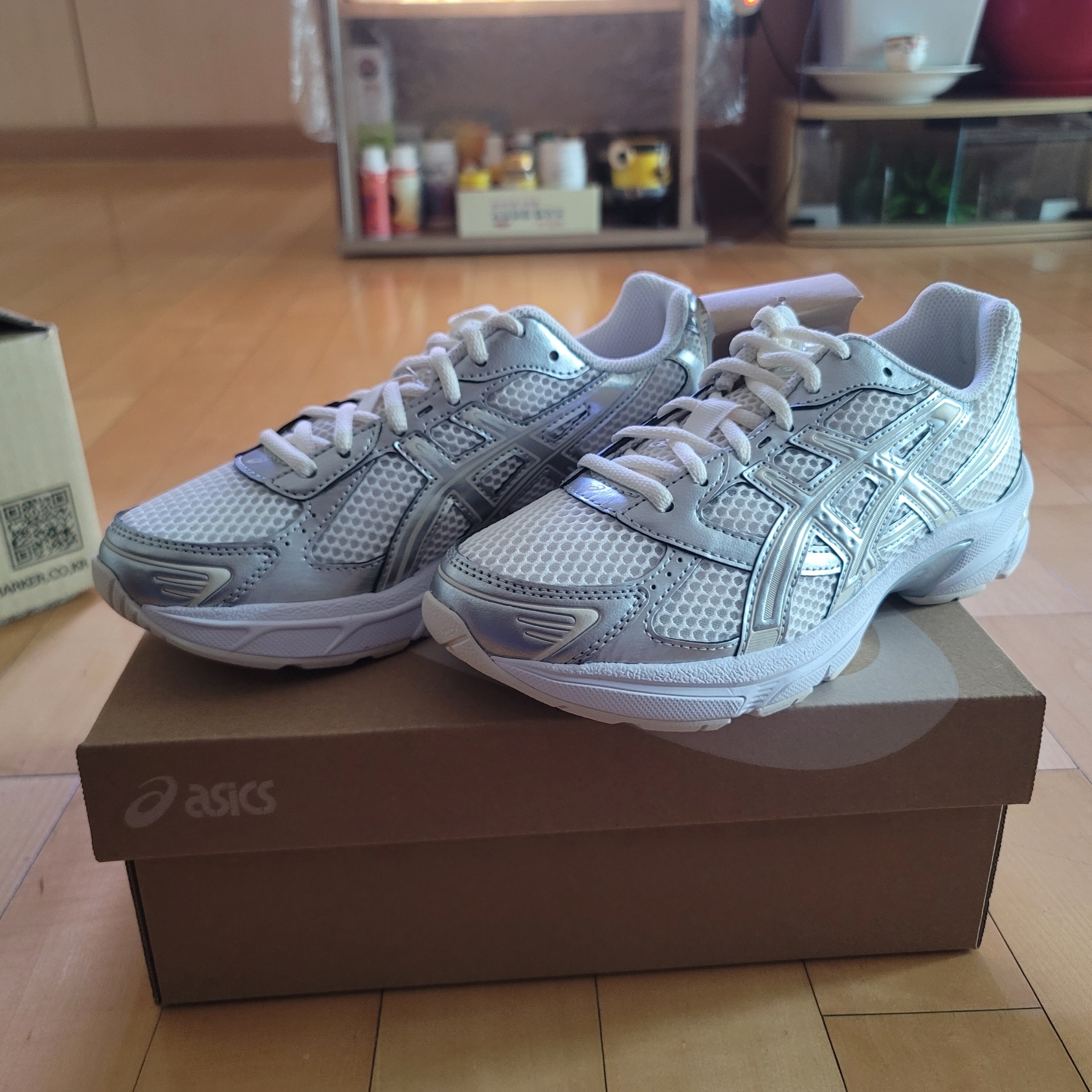 (W) Asics Gel-1130 Cream Pure Silver 착용 스타일 - 2