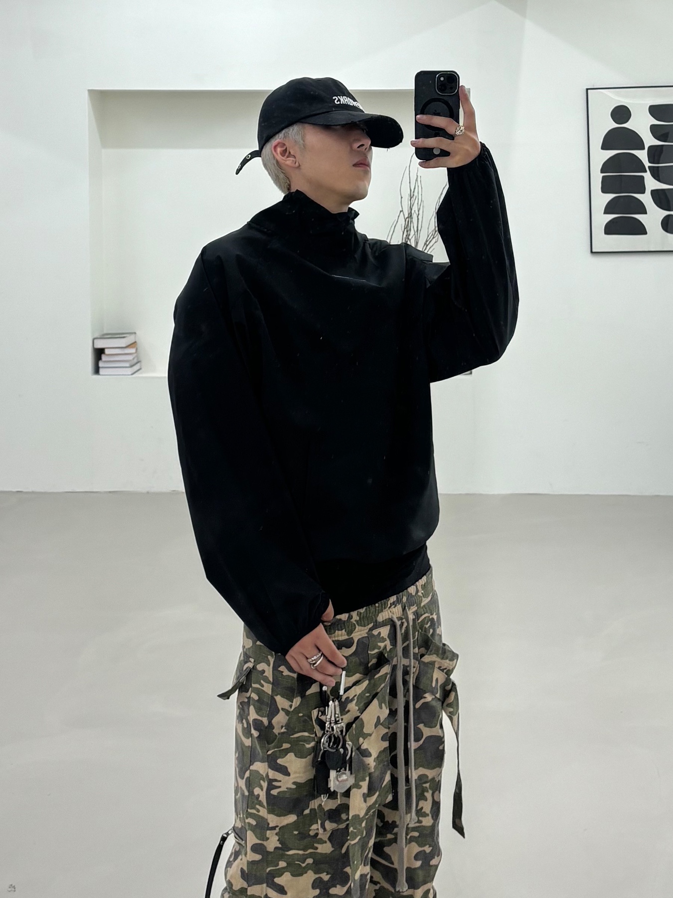 Oofos OOriginal Black, Wapworks Wide Safety Cargo Pants Camo 착용 스타일 - 3