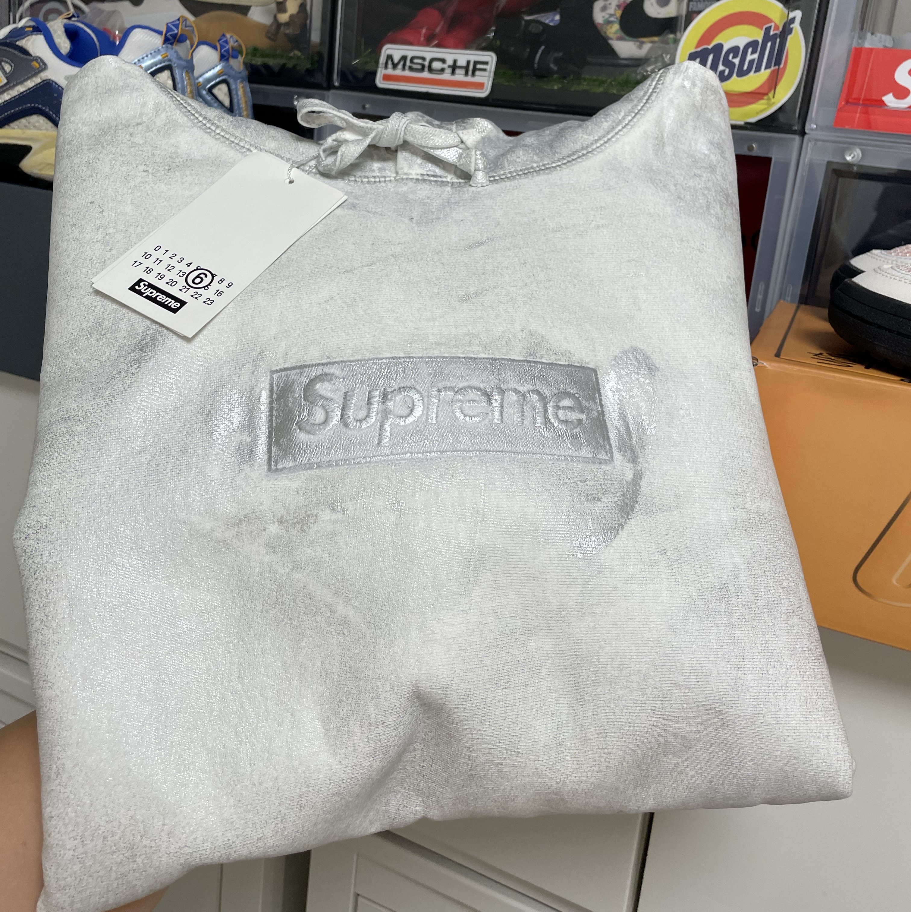 Supreme x MM6 Maison Margiela Foil Box Logo Hooded Sweatshirt White - 24SS 착용 스타일