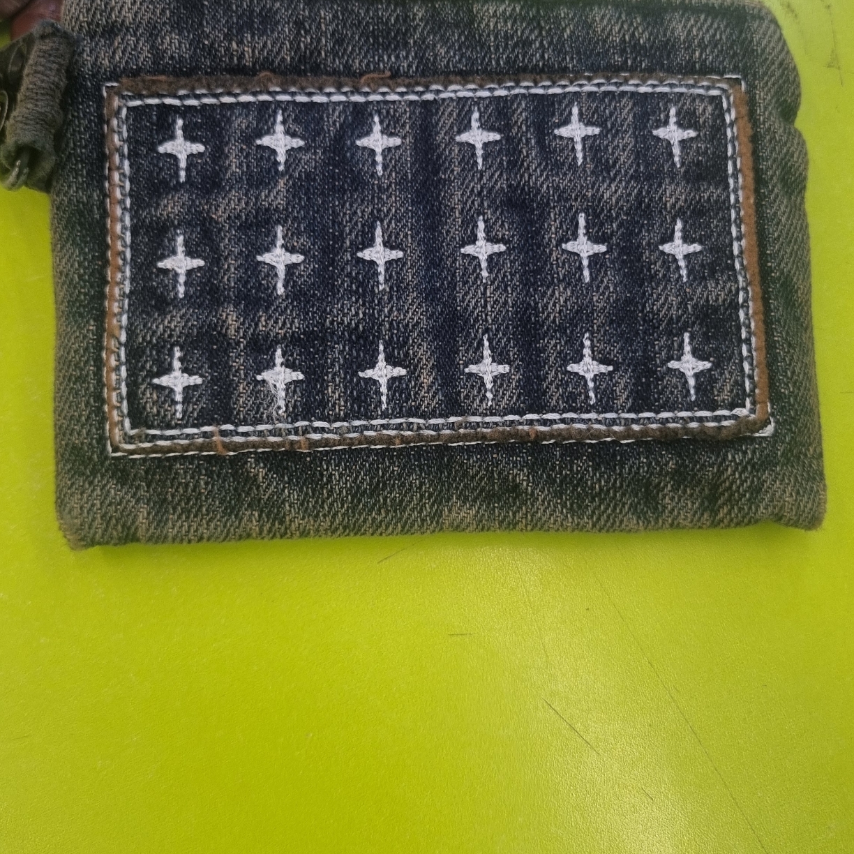 [KREAM 단독] Karactor Patchwork Denim Card Wallet Vintage Blue 착용 스타일
