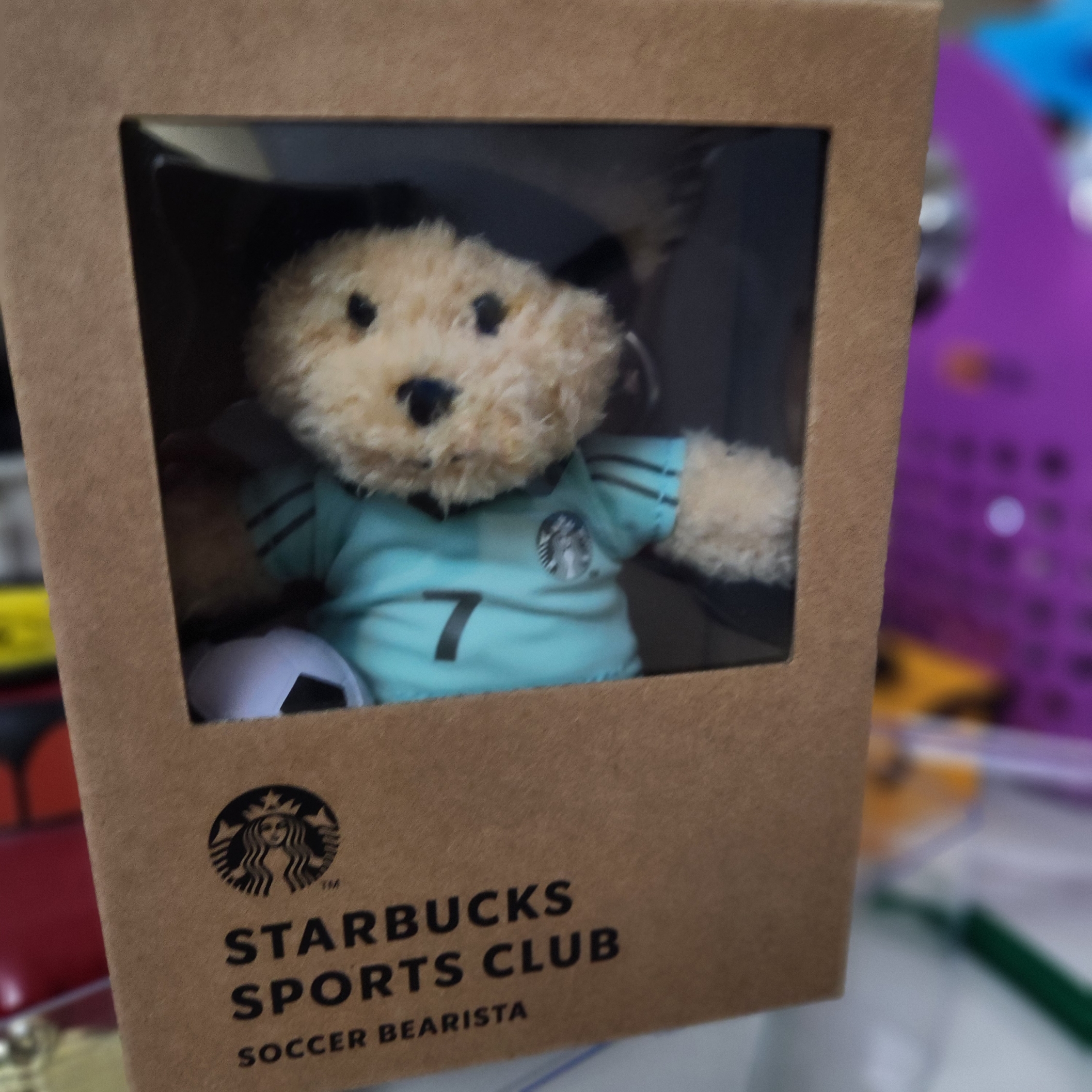 Starbucks Soccer Bearista Keychain 착용 스타일 - 2