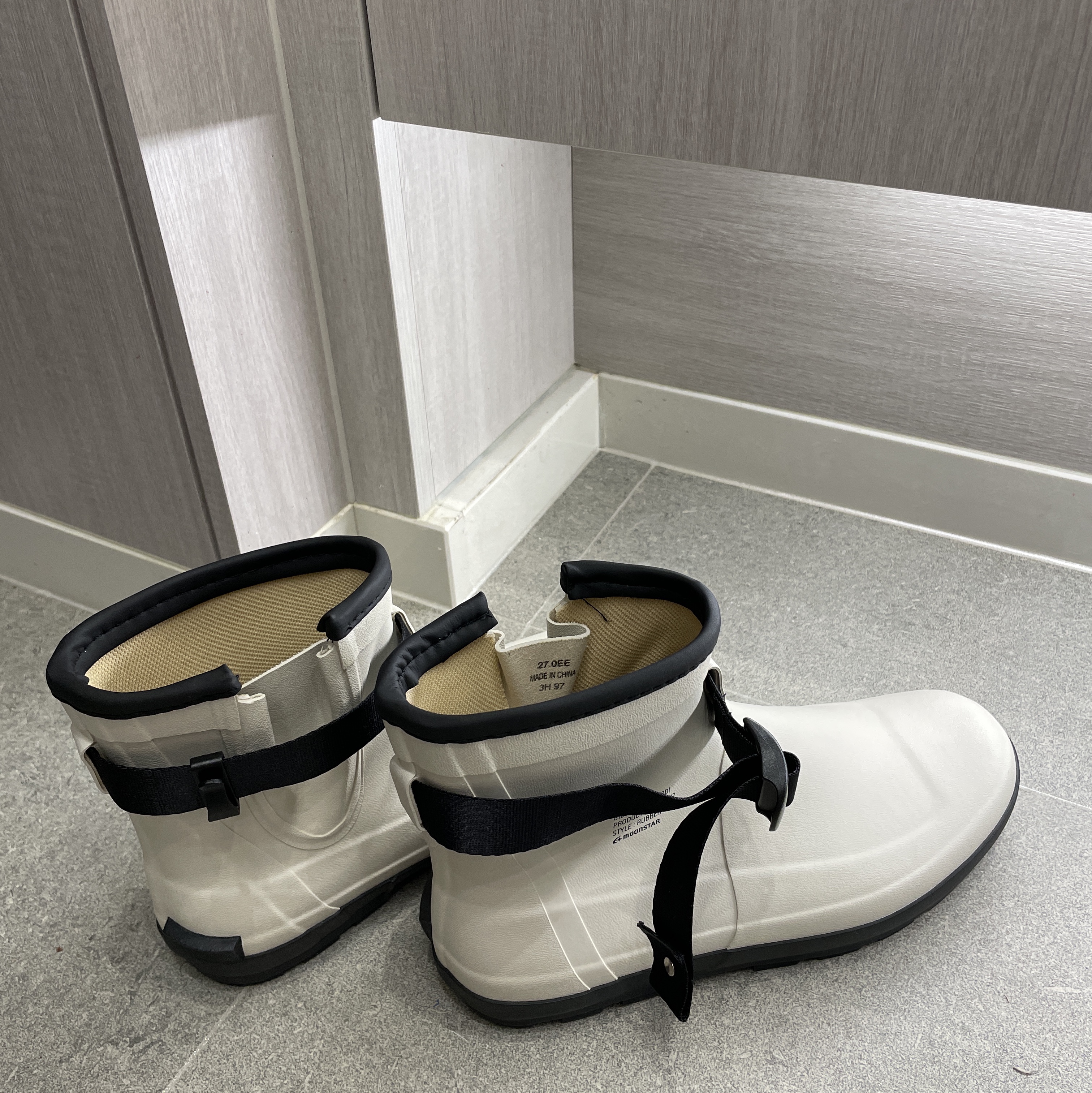 Moonstar 810s ET027 Marke Modi White 착용 스타일 - 2