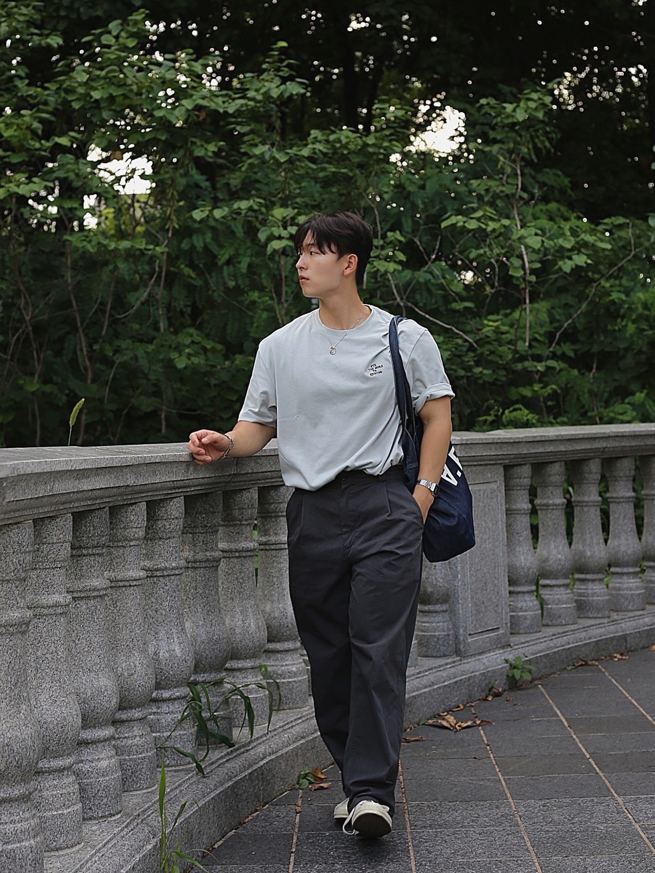 A.P.C. Daniela Shopping Bag Indigo, Casio A-158WA-1 착용 스타일 - 1