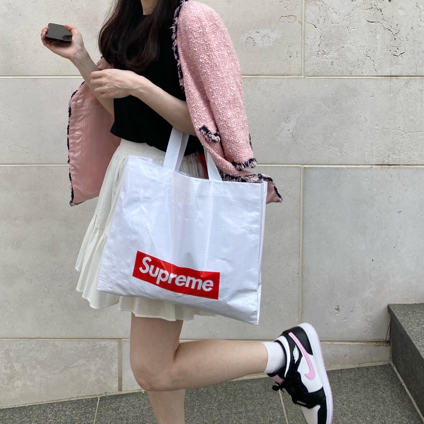 (GS) Jordan 1 Mid Light Arctic Pink 착용 스타일 - 4