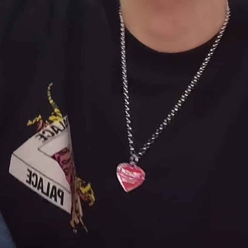 Human Made Heart Silver Necklace Red, Palace Korea Tri-Ferg T-Shirt Black - 24SS 착용 스타일