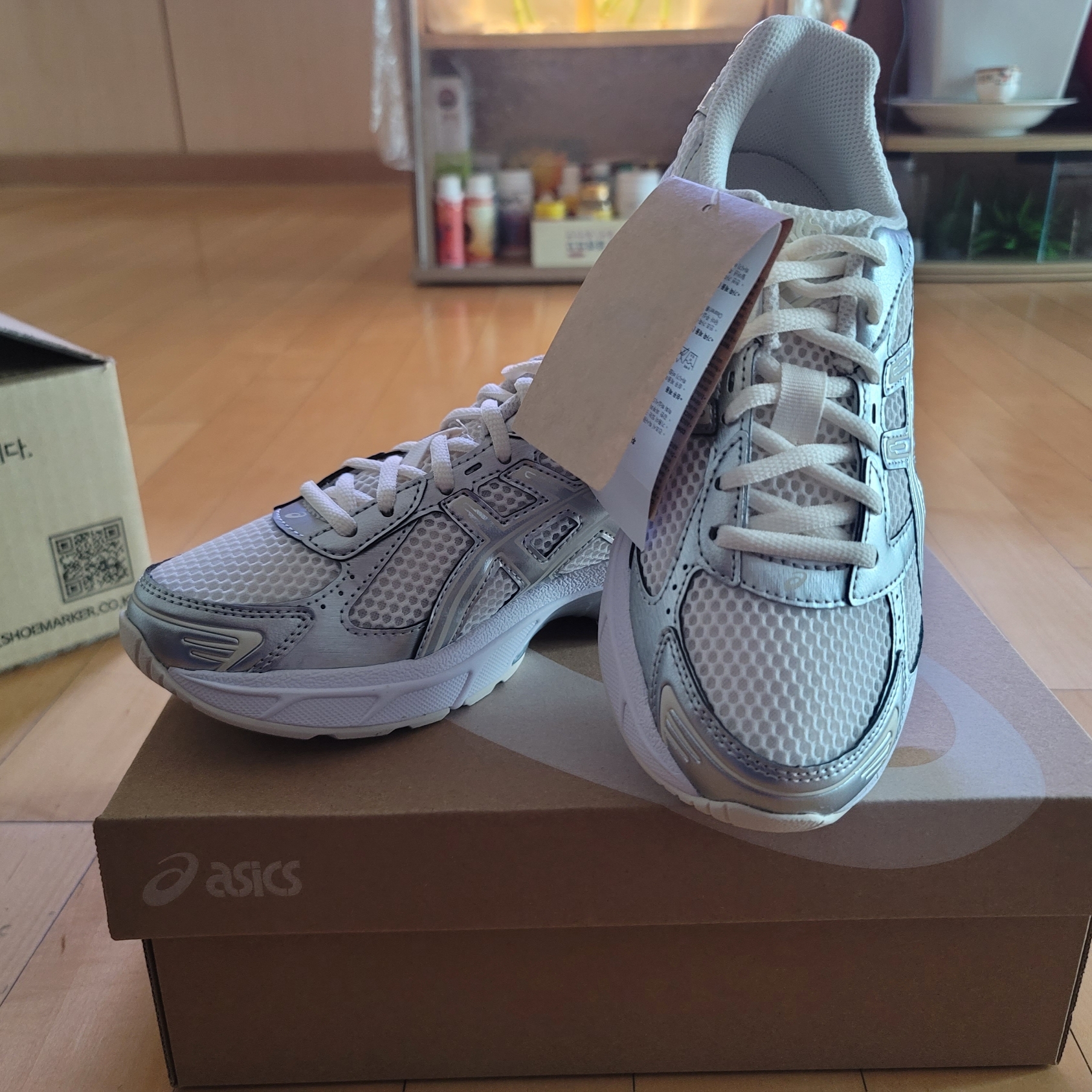 (W) Asics Gel-1130 Cream Pure Silver 착용 스타일 - 1