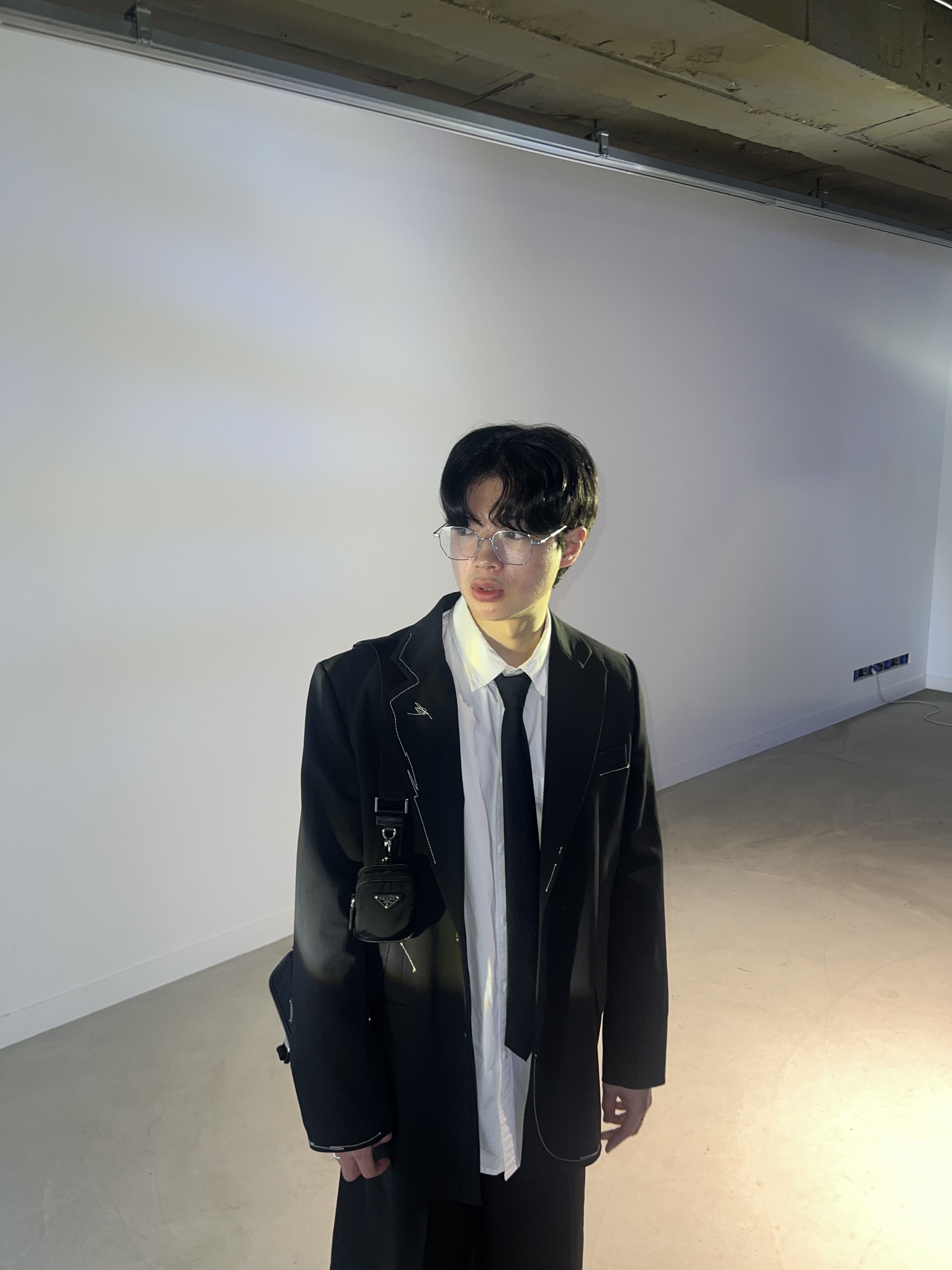 Zara x Ader Error Oversized Blazer Black, Prada Re-Nylon and Saffiano Leather Shoulder Bag Black ์ฐฉ์ฉ ์คํ์ผ - 3