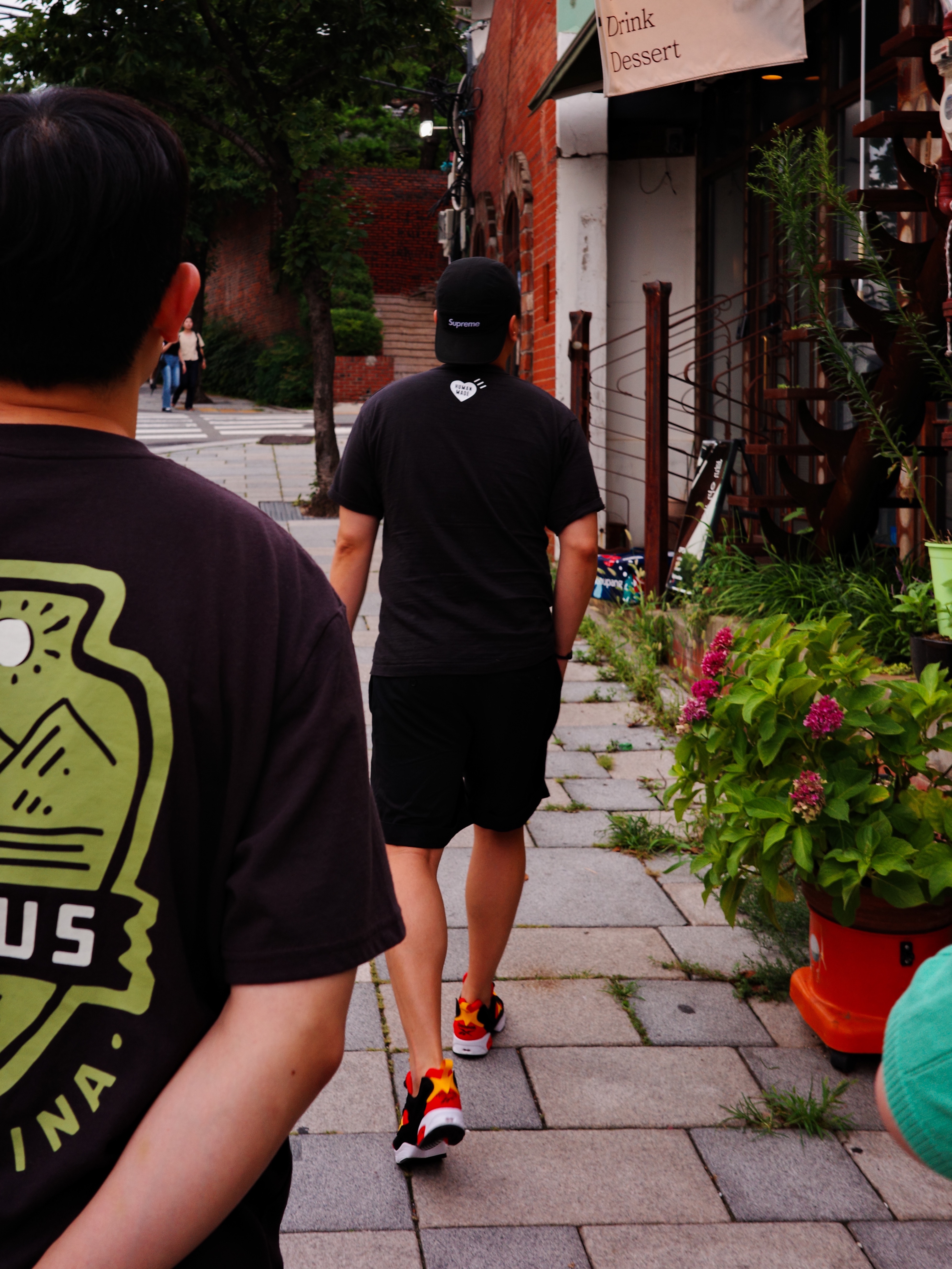 Reebok Instapump Fury OG Black Red, Human Made Graphic T-Shirt #02 Black 착용 스타일