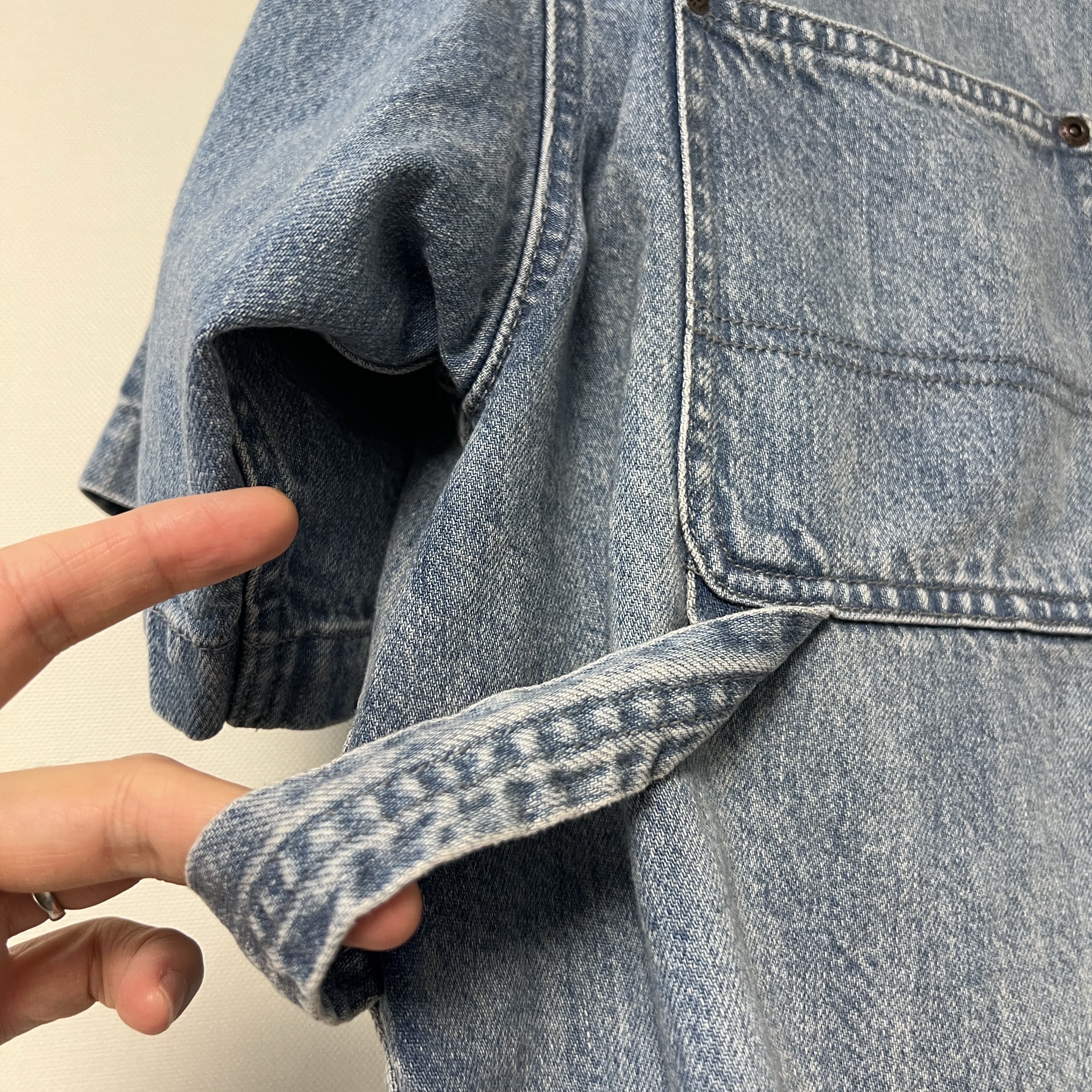Supreme Loose Fit S/S Denim Painter Shirt Washed Blue - 24SS 착용 스타일 - 2