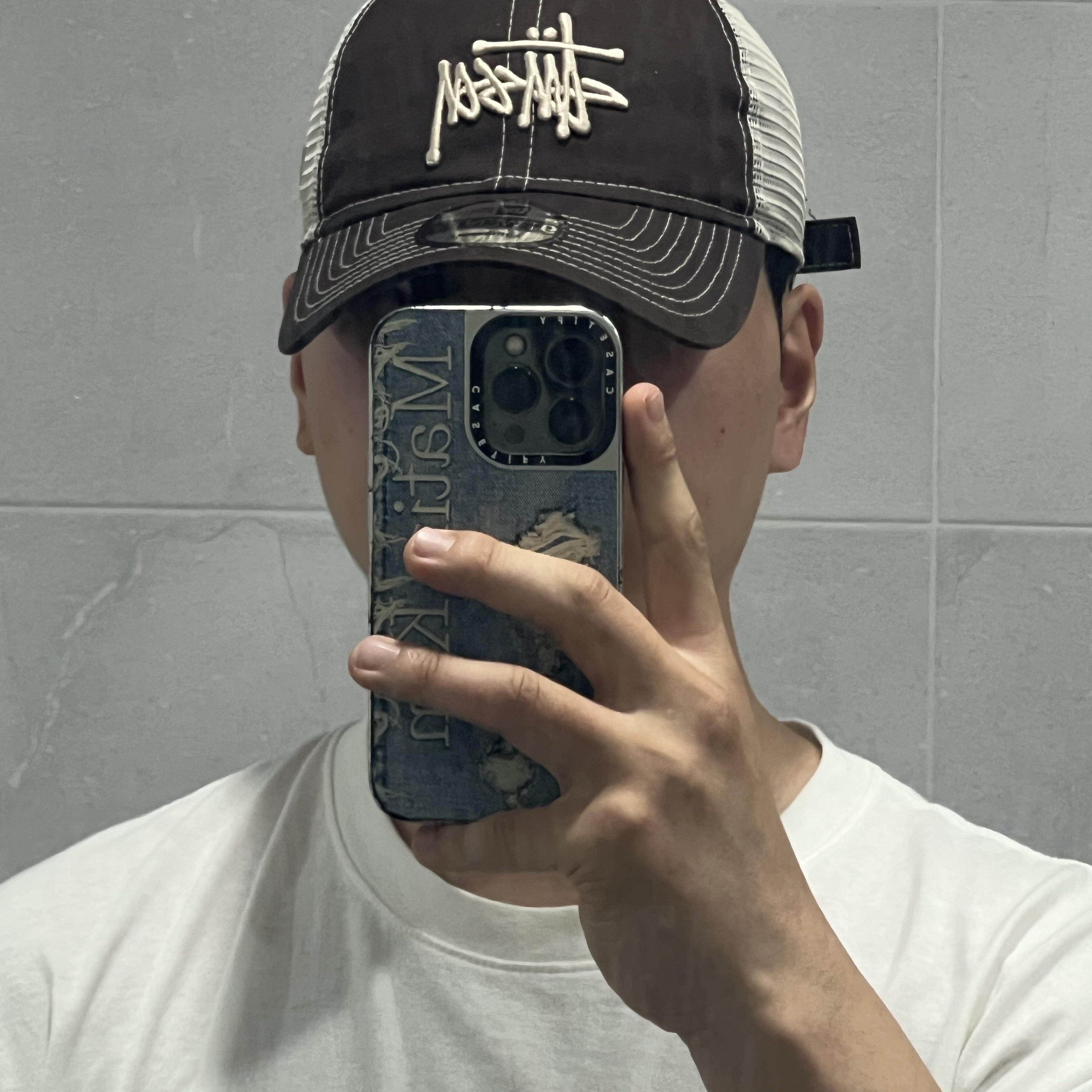 Stussy New Era 9twenty Basic Trucker Brown, Casetify x Matin Kim iPhone Destroyed Denim Magsafe Mirror Case Silver 착용 스타일