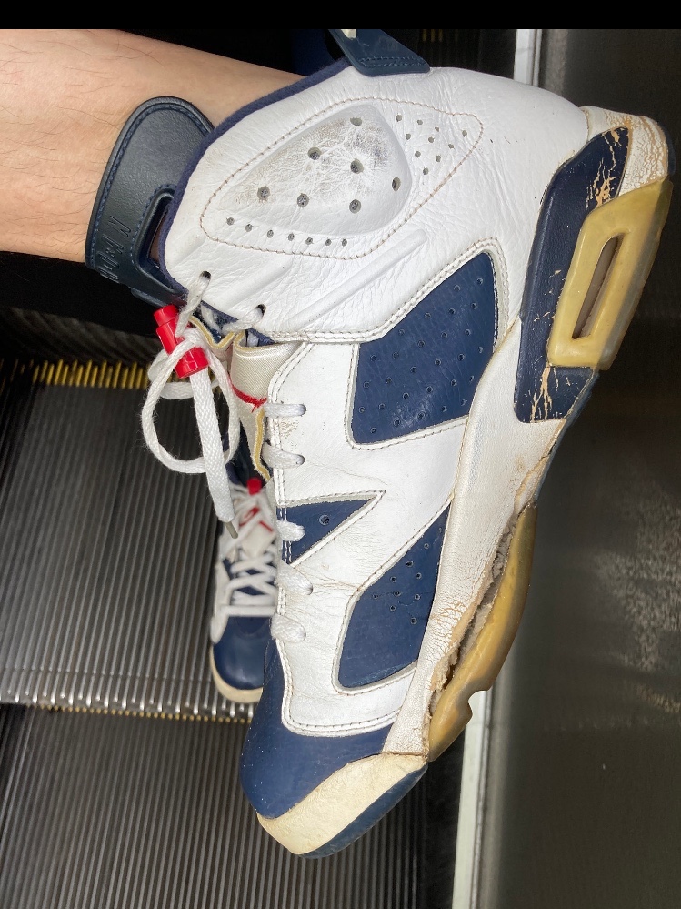 Jordan 6 Retro White and Midnight Navy 착용 스타일 - 2