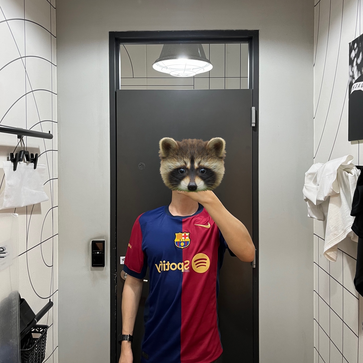Nike FC Barcelona 2024/25 Dri-Fit Stadium Home Jersey Deep Royal Blue Noble Red (Non Marking Ver.) 착용 스타일
