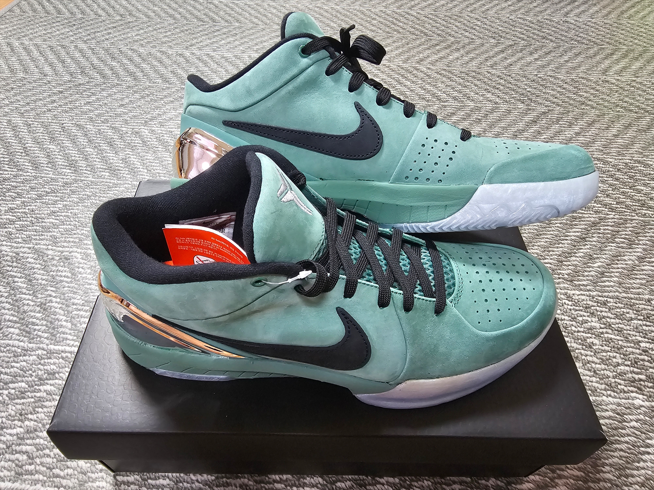 Nike Kobe 4 Protro Girl Dad 착용 스타일 - 3