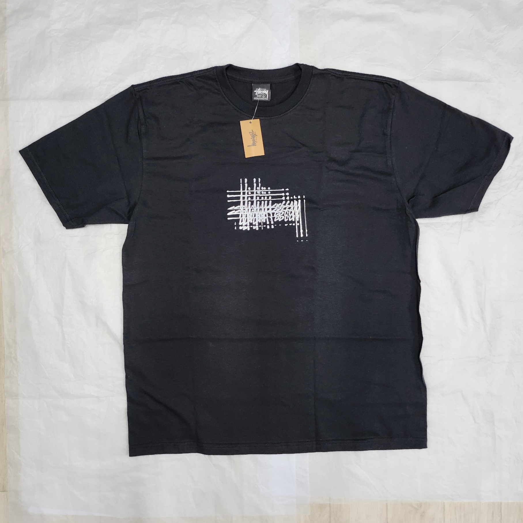 Stussy Refracted T-Shirt Black 착용 스타일