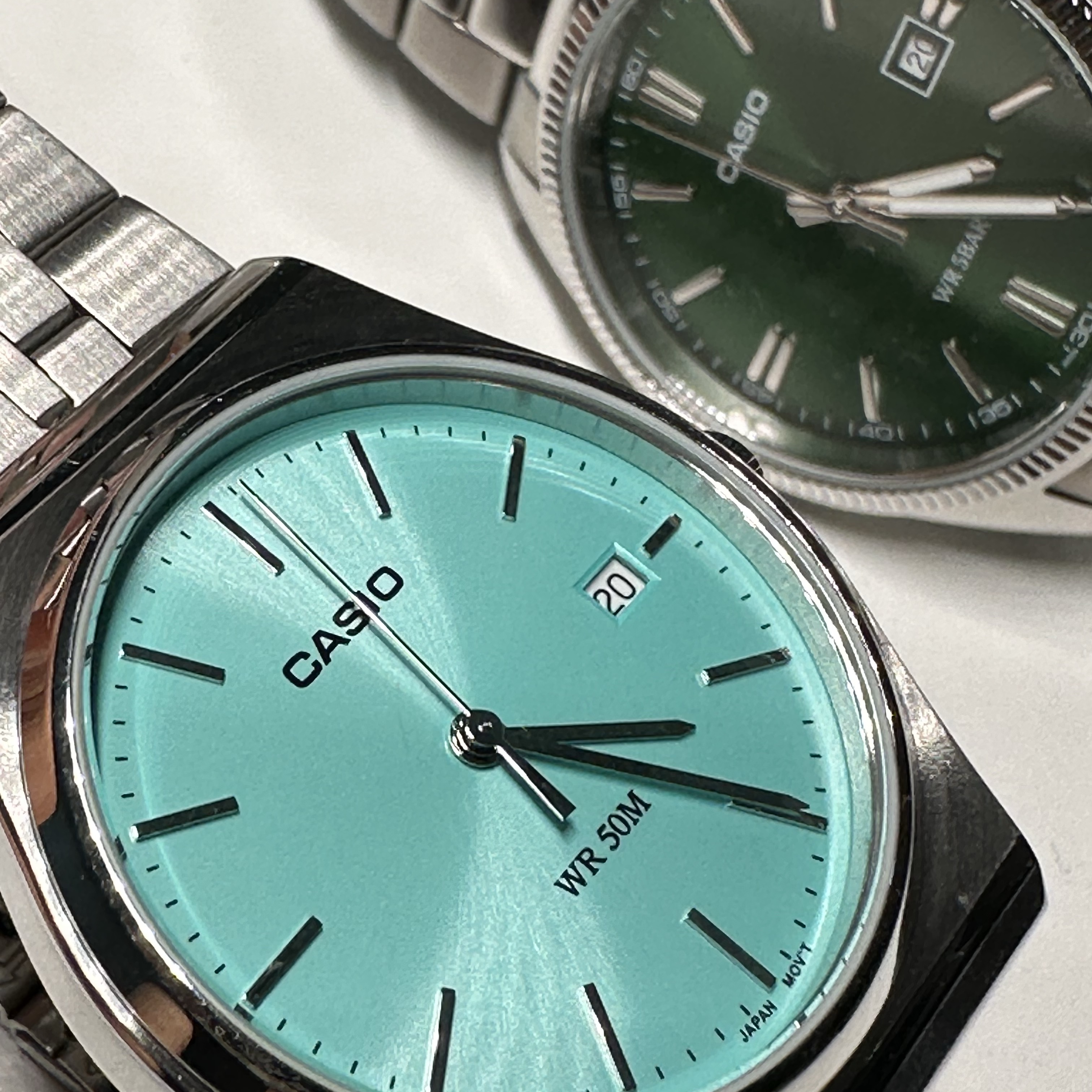 Casio MTP-B145D-2A1V, Casio MTP-1302D-3A 착용 스타일 - 1
