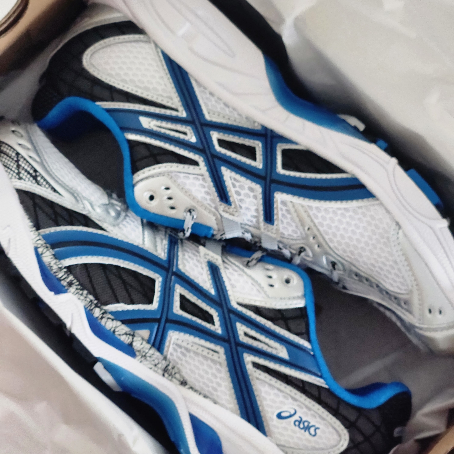 Asics Gel-Nimbus 10.1 White Directoire Blue 착용 스타일