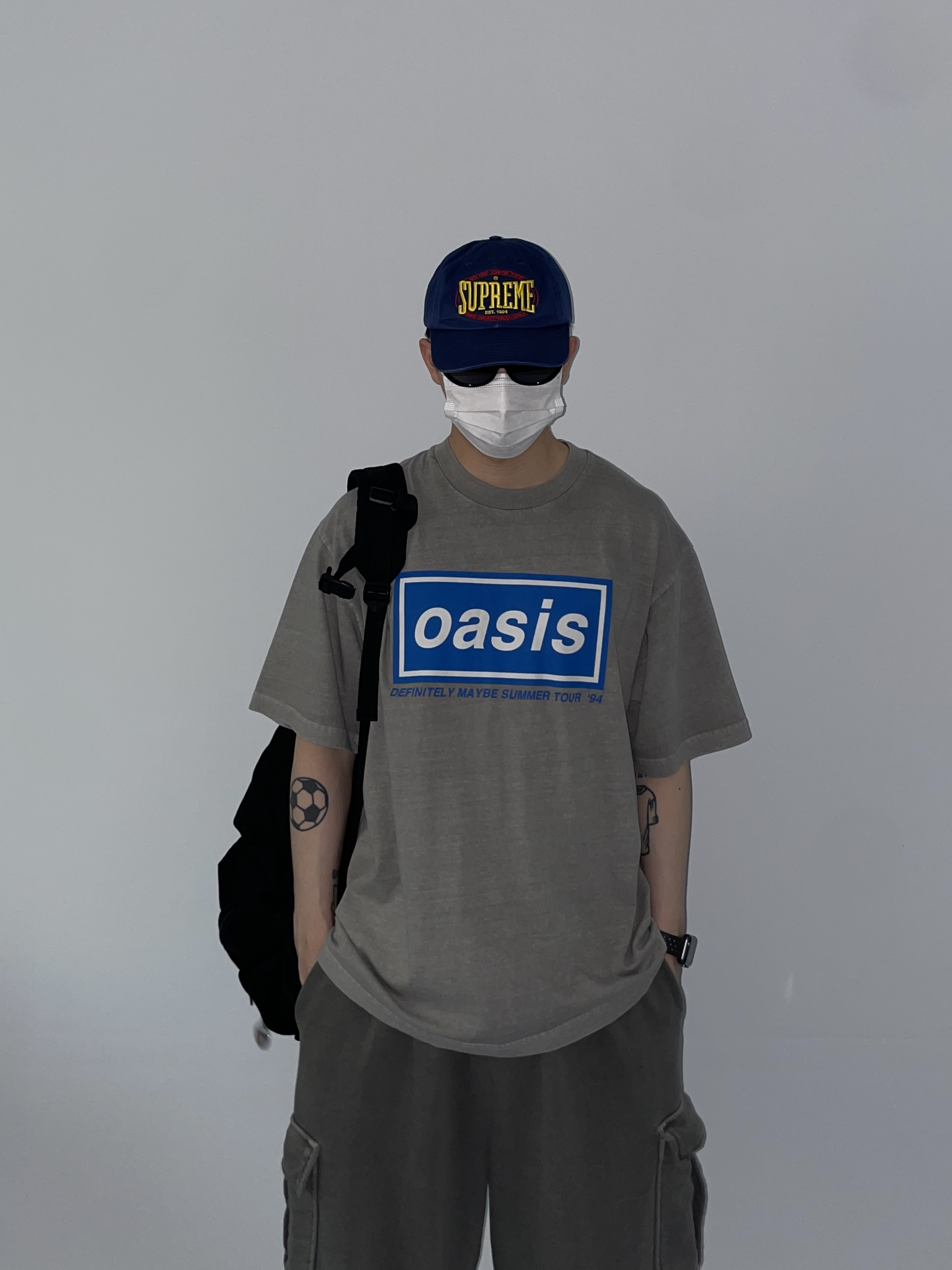 Balenciaga 3XL Sneakers Light Beige, Supreme Warm Up 6-Panel Navy - 23FW 착용 스타일 - 2