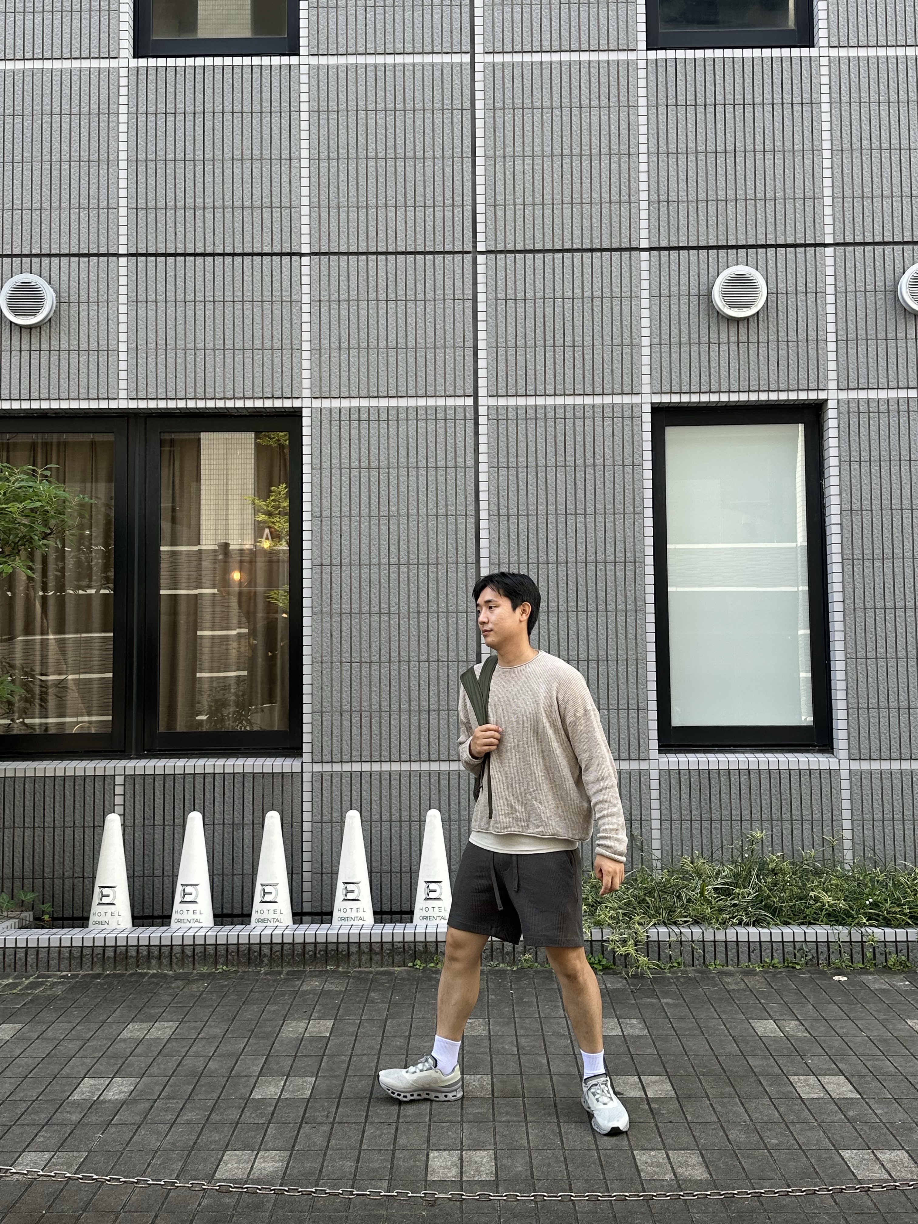 On Running Cloudmonster Ice Alloy 착용 스타일