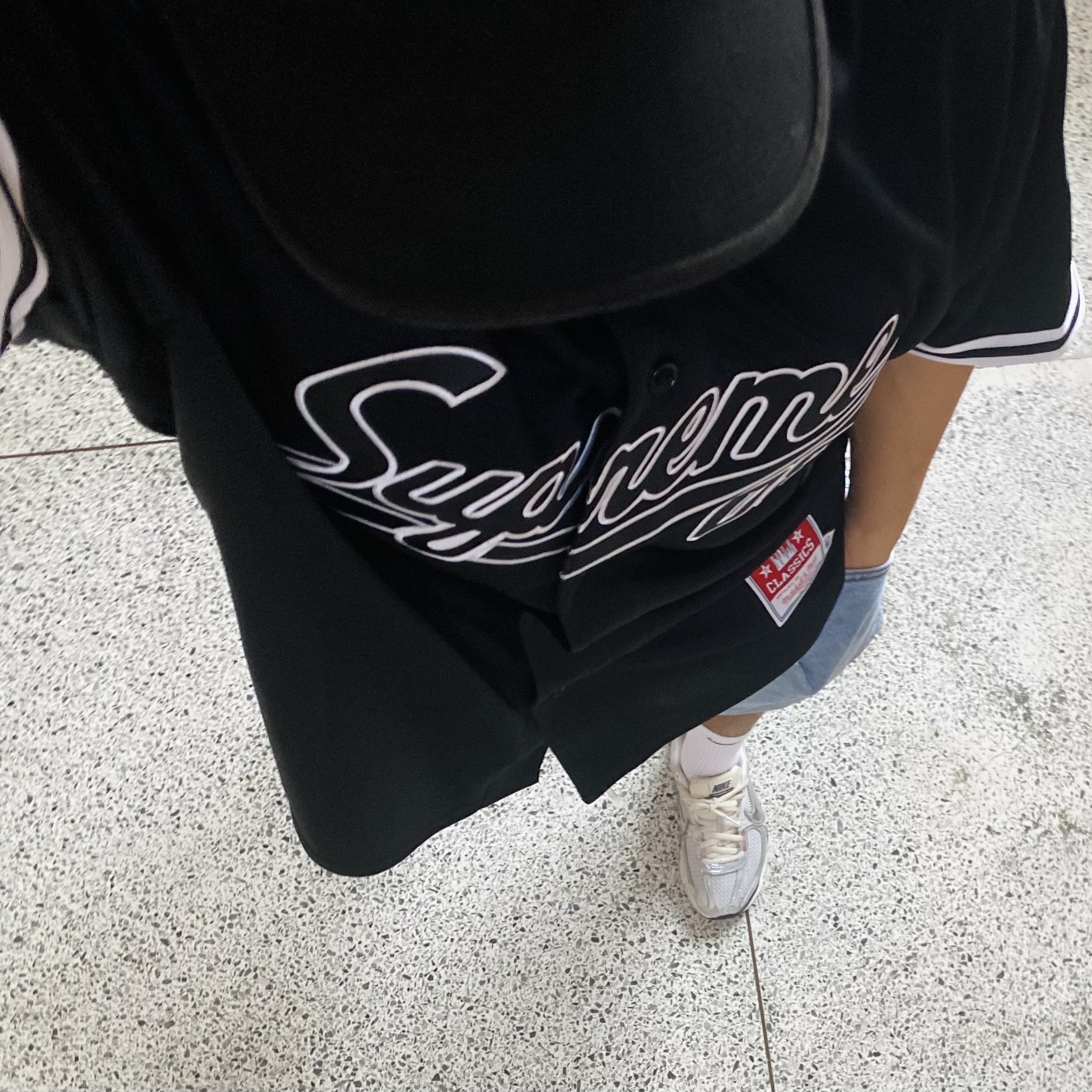 Supreme Mitchell & Ness Downtown Hell Baseball Jersey Black - 23FW 착용 스타일