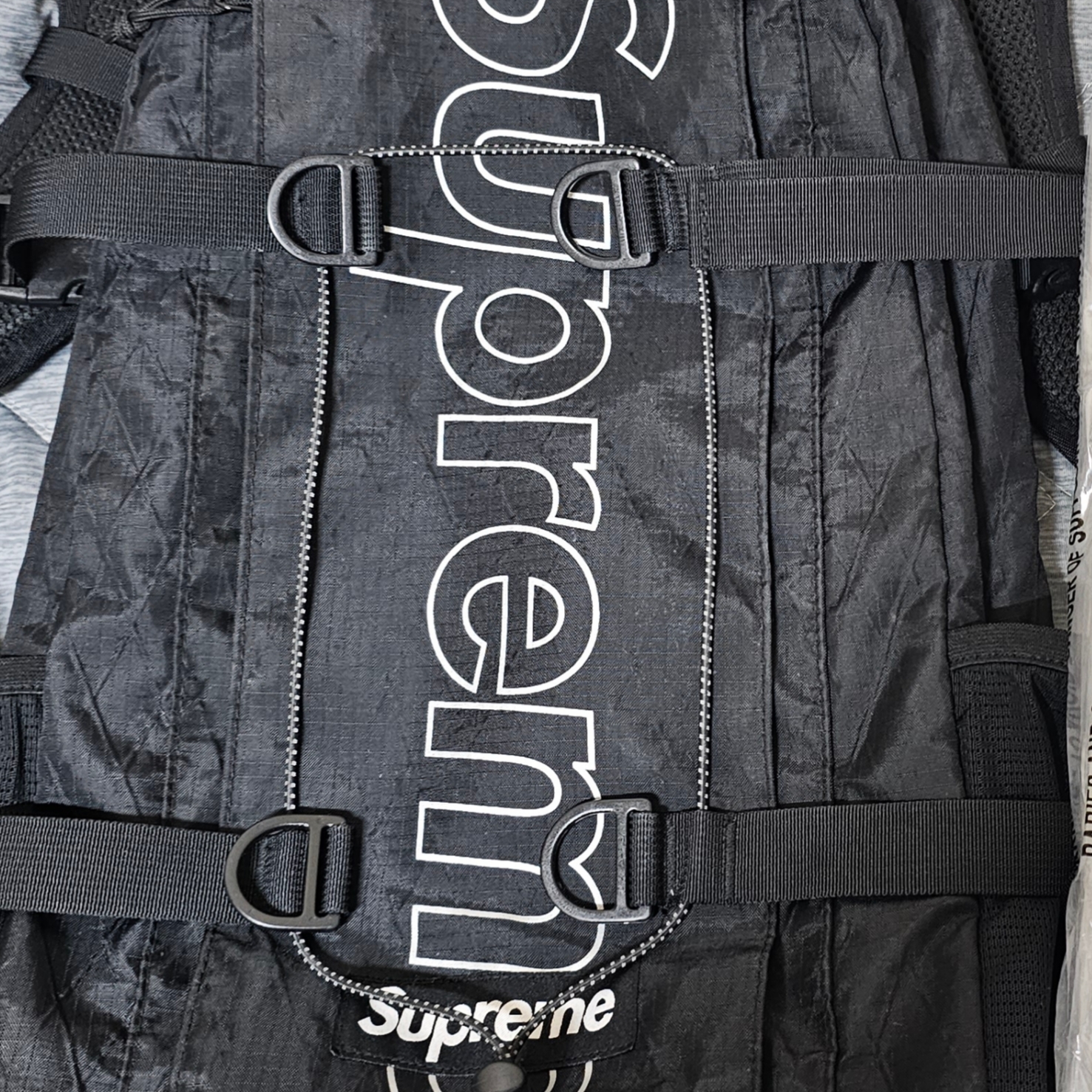Supreme Backpack Black - 18FW 착용 스타일