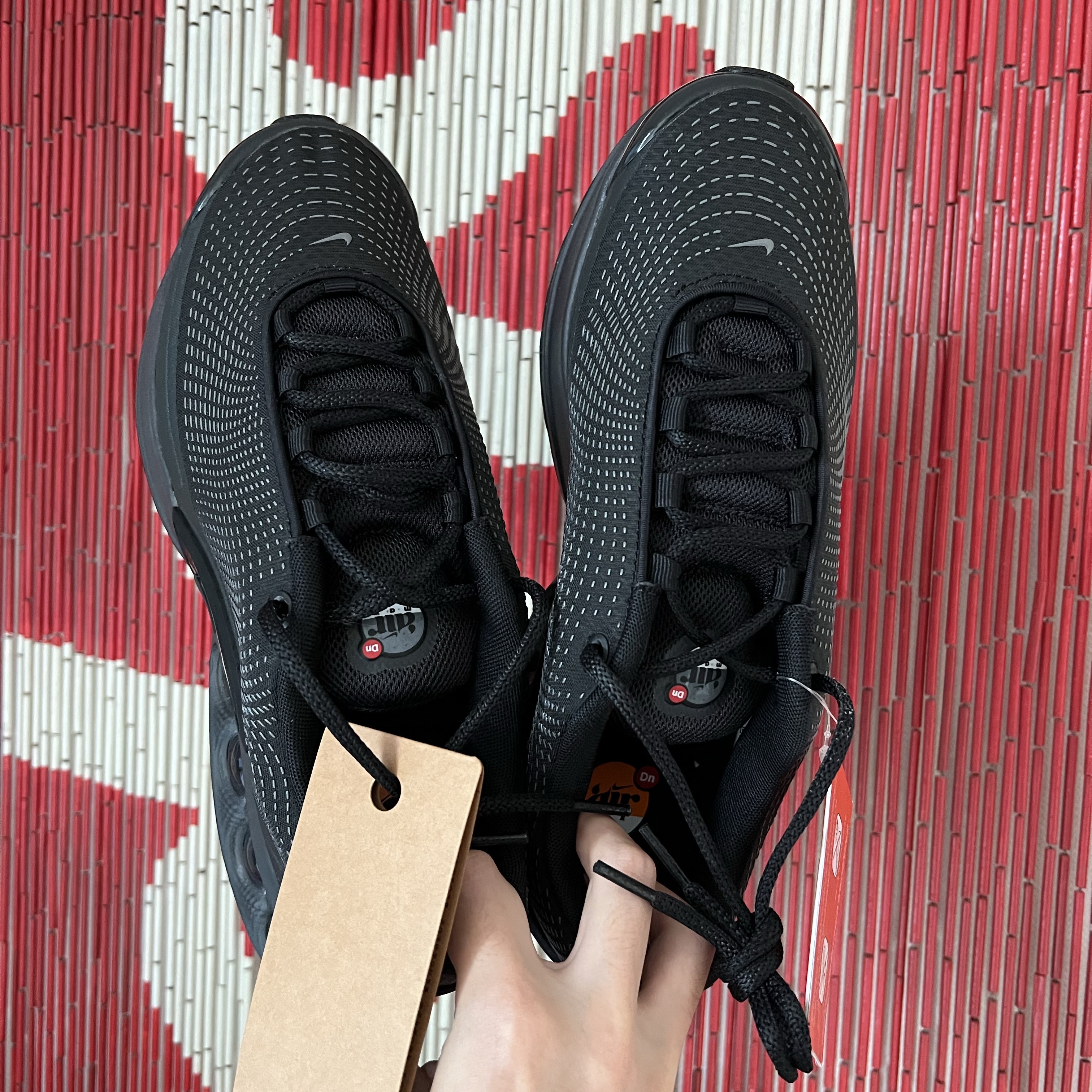 Nike Air Max Dn Black Grey 착용 스타일