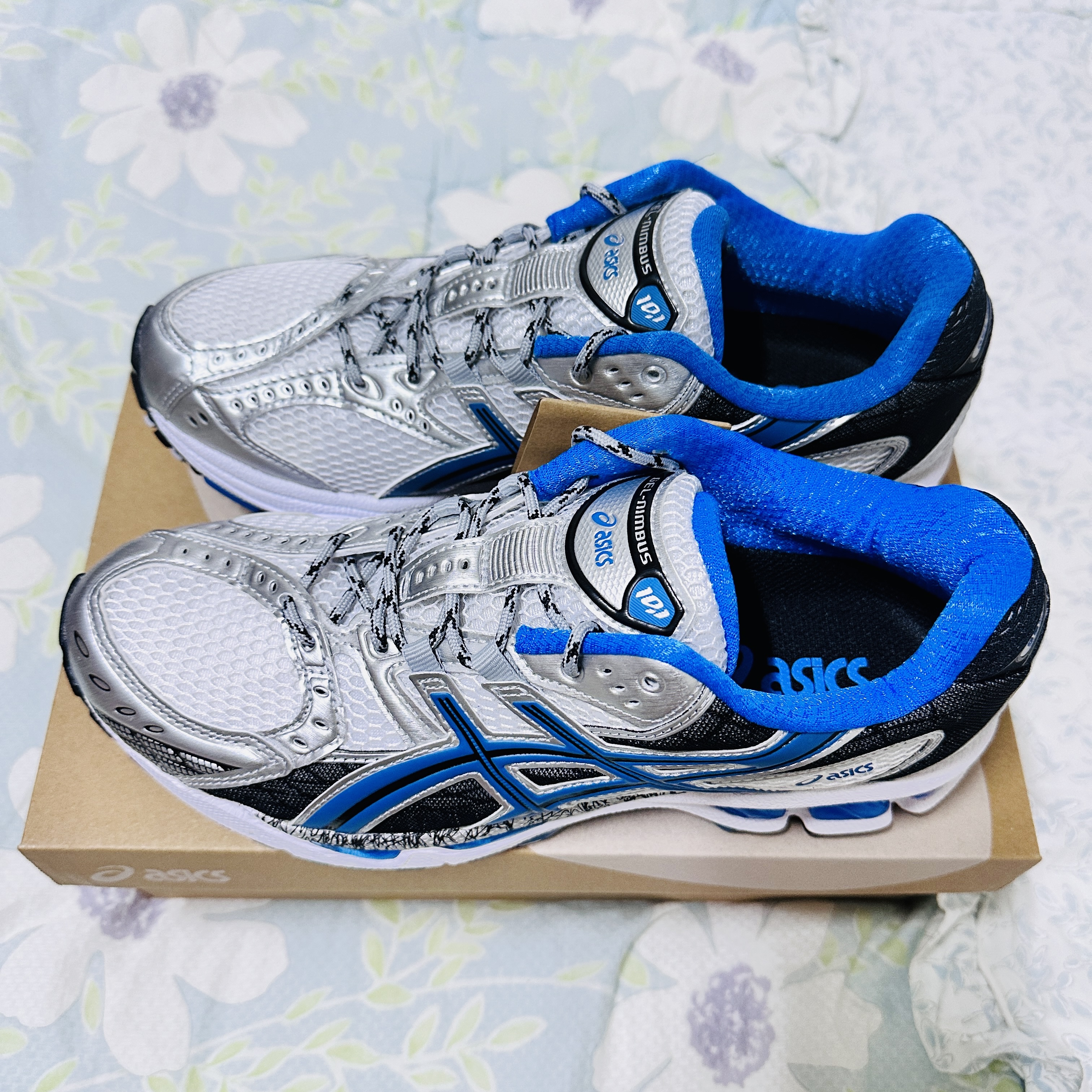 Asics Gel-Nimbus 10.1 White Directoire Blue 착용 스타일 - 2