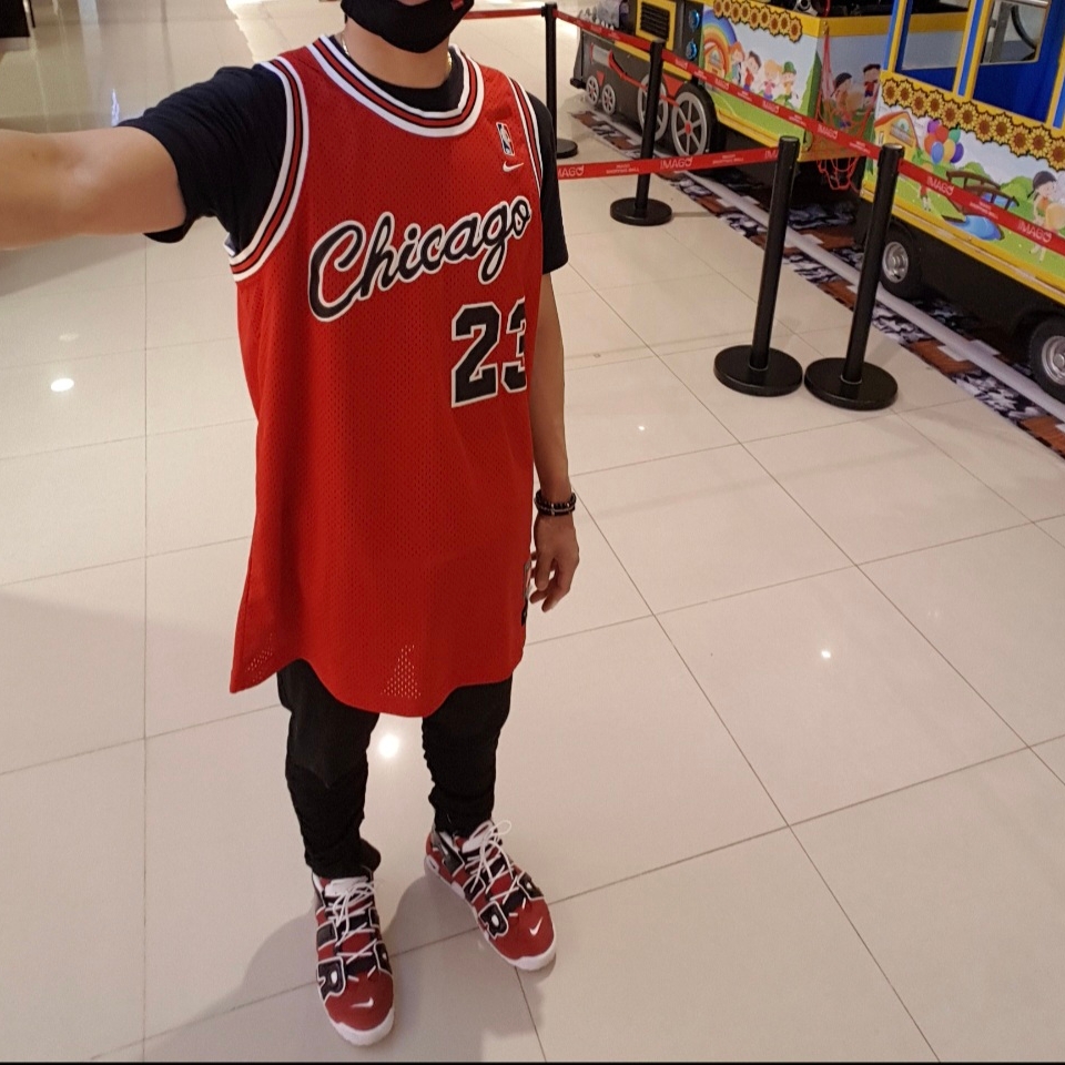 Nike Air More Uptempo 96 Bulls 2017 착용 스타일