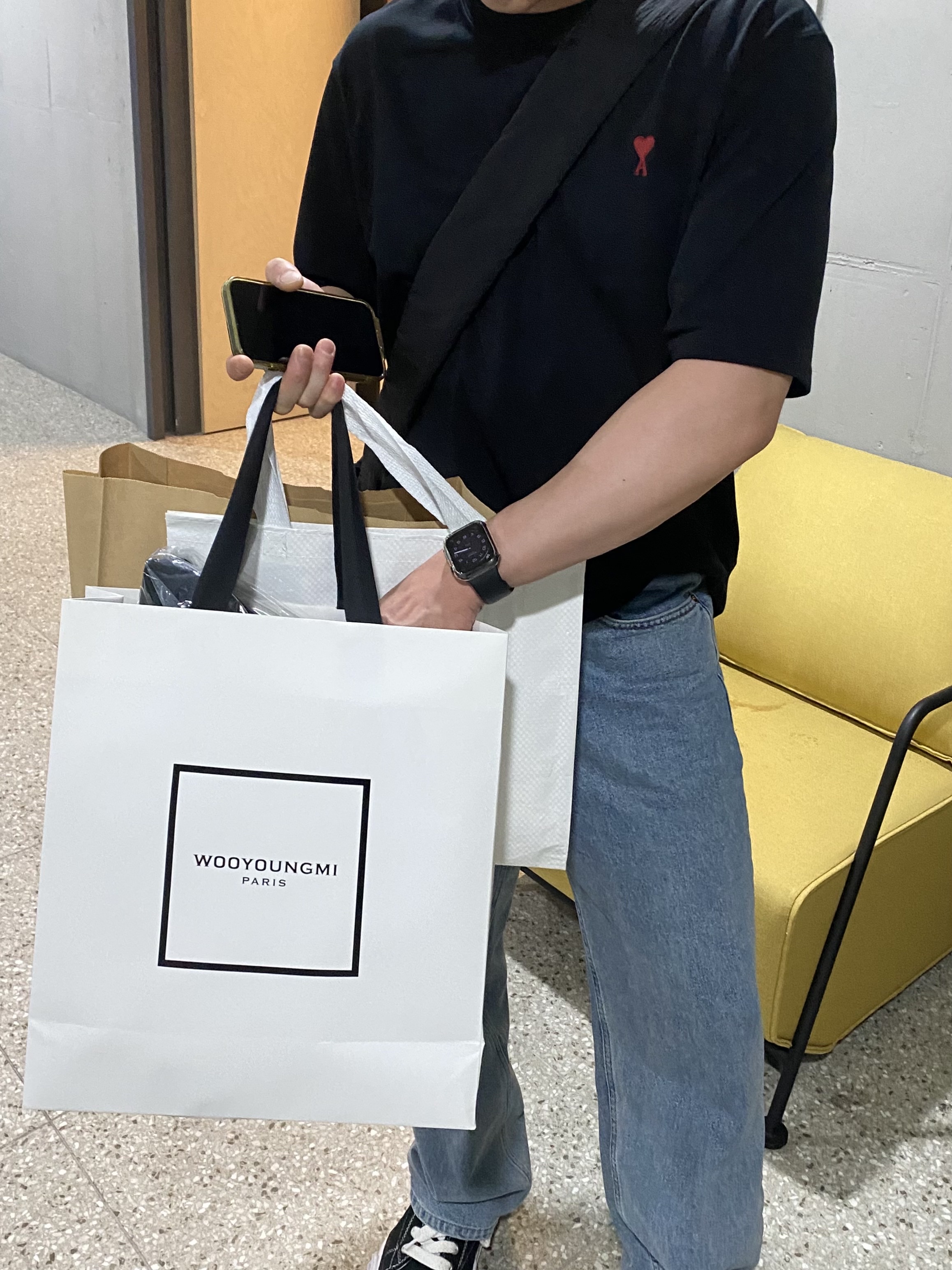Wooyoungmi Denim Back Logo Shirt Black - 23SS, Maison Mihara Yasuhiro Peterson23 OG Sole Canvas Low-top Sneakers Black 착용 스타일 - 1