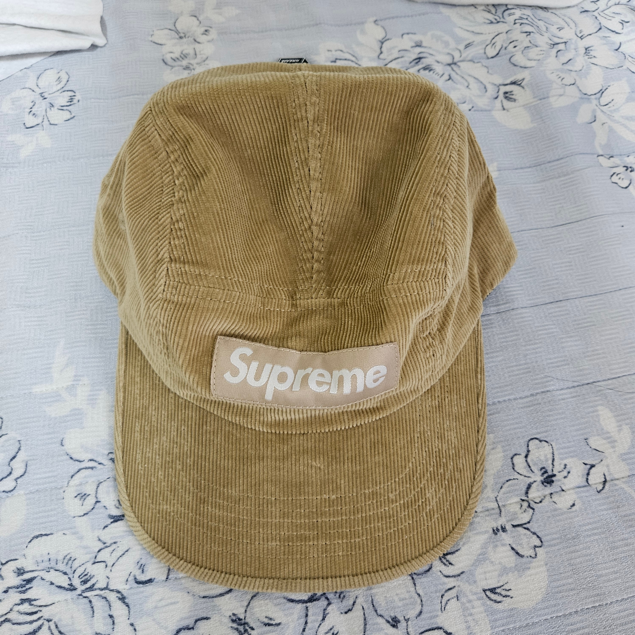 Supreme Corduroy Camp Cap Beige - 23FW 착용 스타일