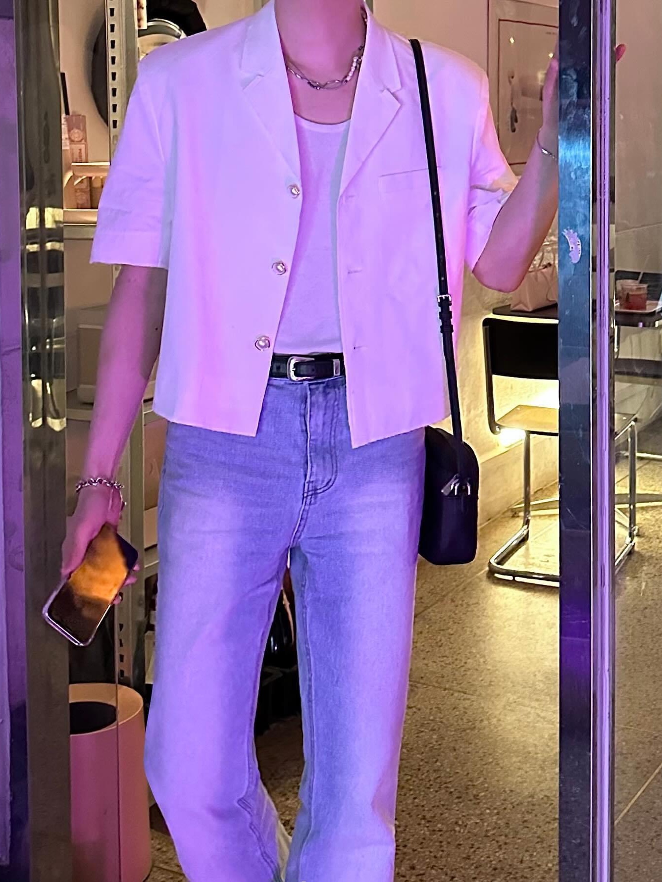 Ajobyajo PBA White Pearl Necklace Silver, Michael Kors Jet Set Large Saffiano Leather Crossbody Bag Black 착용 스타일 - 7