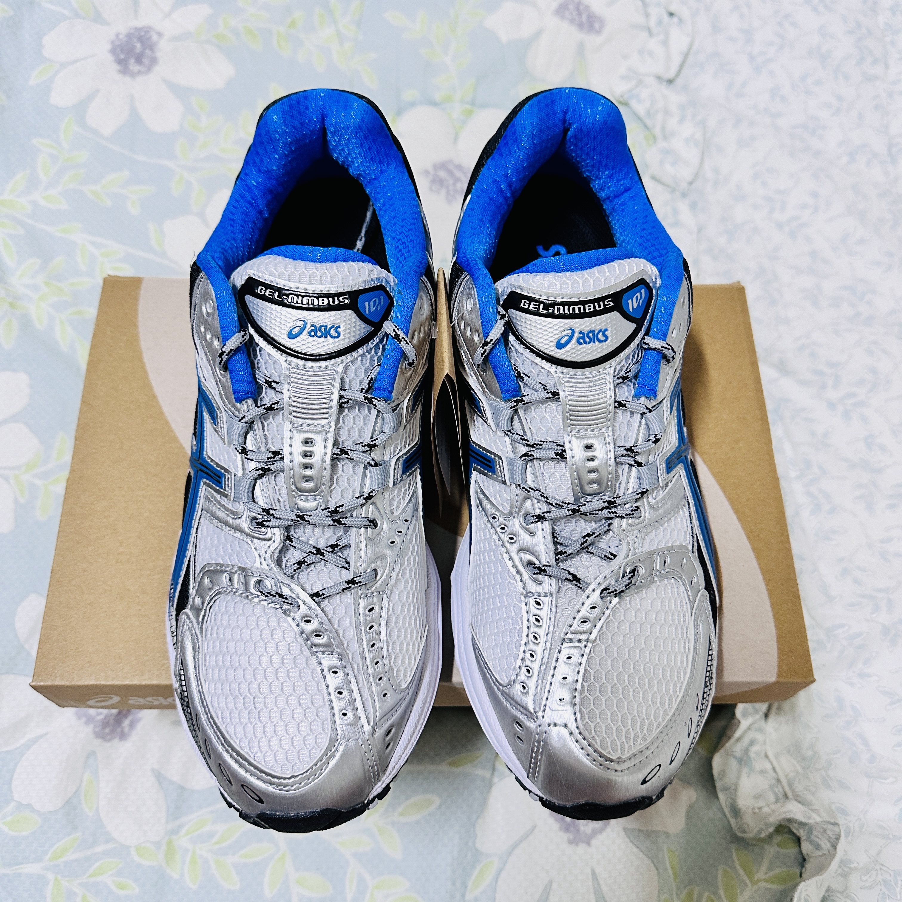 Asics Gel-Nimbus 10.1 White Directoire Blue 착용 스타일 - 1