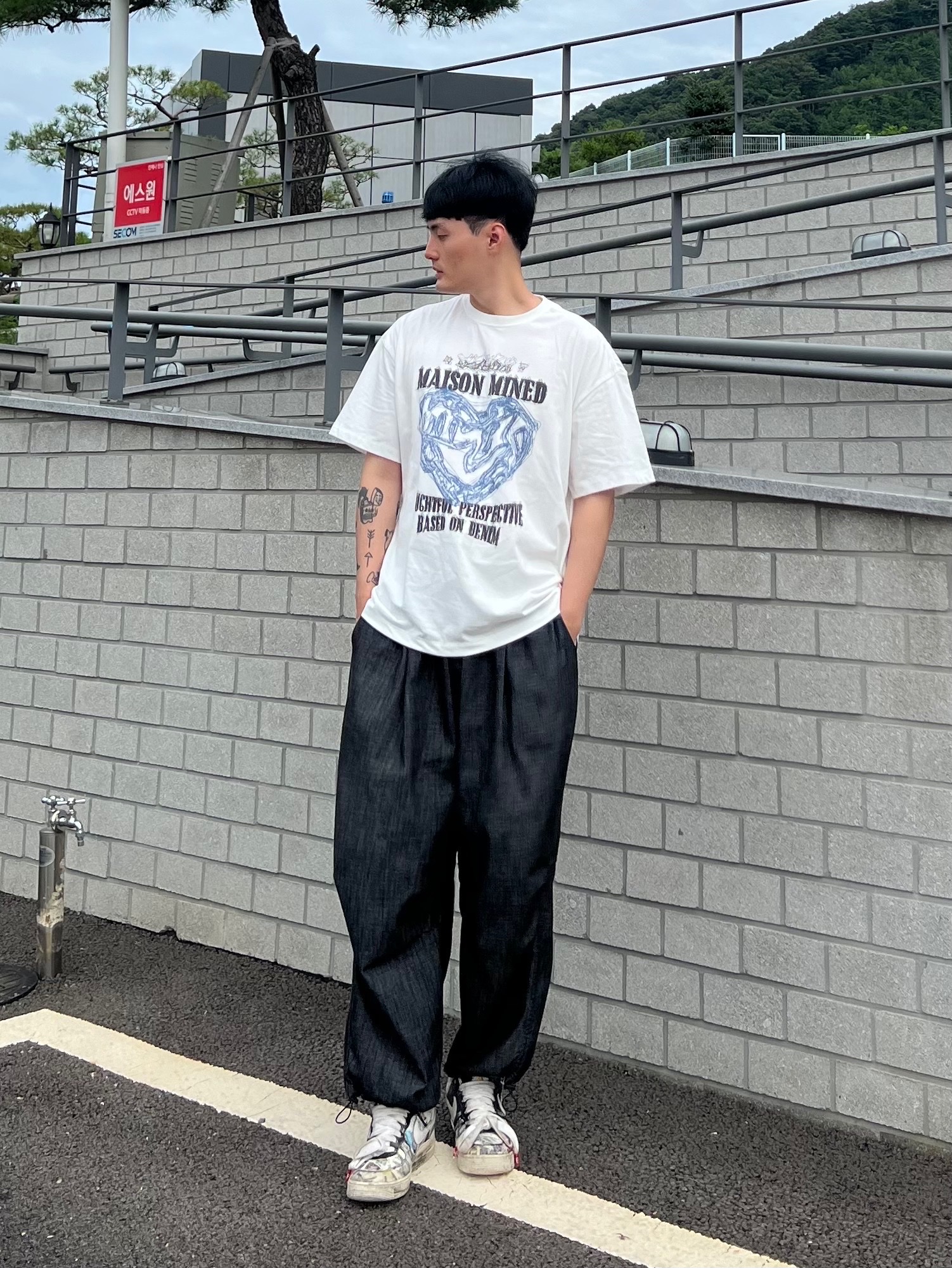Nike x Peaceminusone Air Force 1 Low Para-Noise 2.0 착용 스타일 - 1